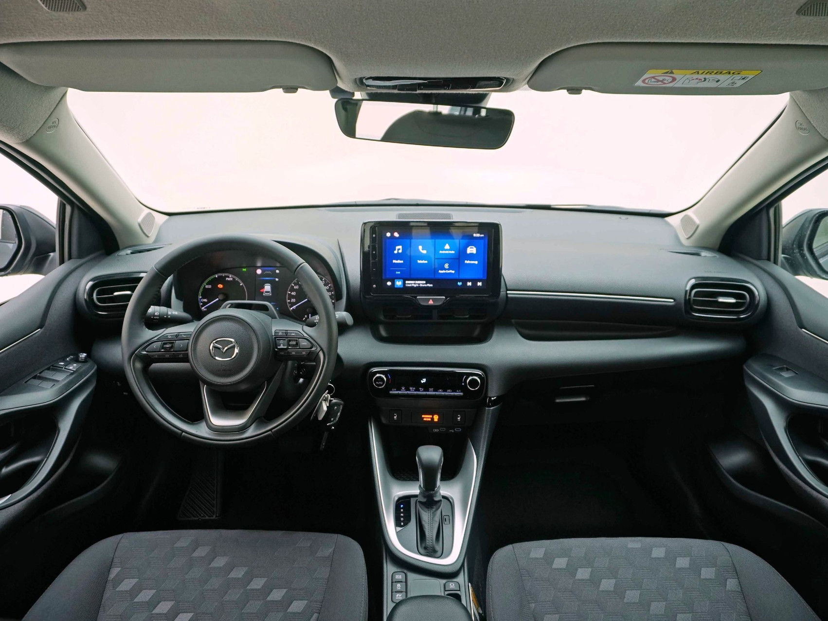 MAZDA 2 1.5 Hybrid Centre-Line