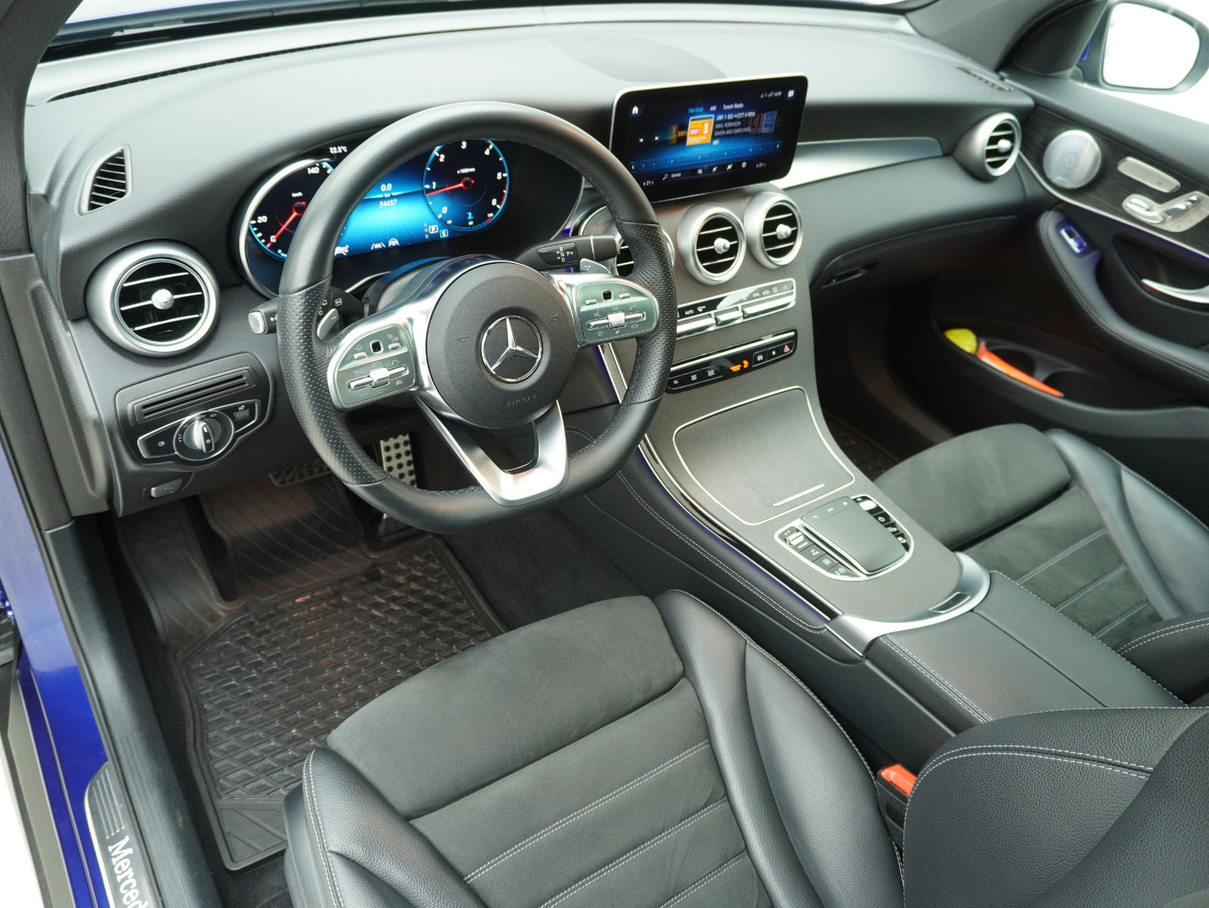 MERCEDES-BENZ GLC-Klasse GLC 220 d AMG Line 4matic