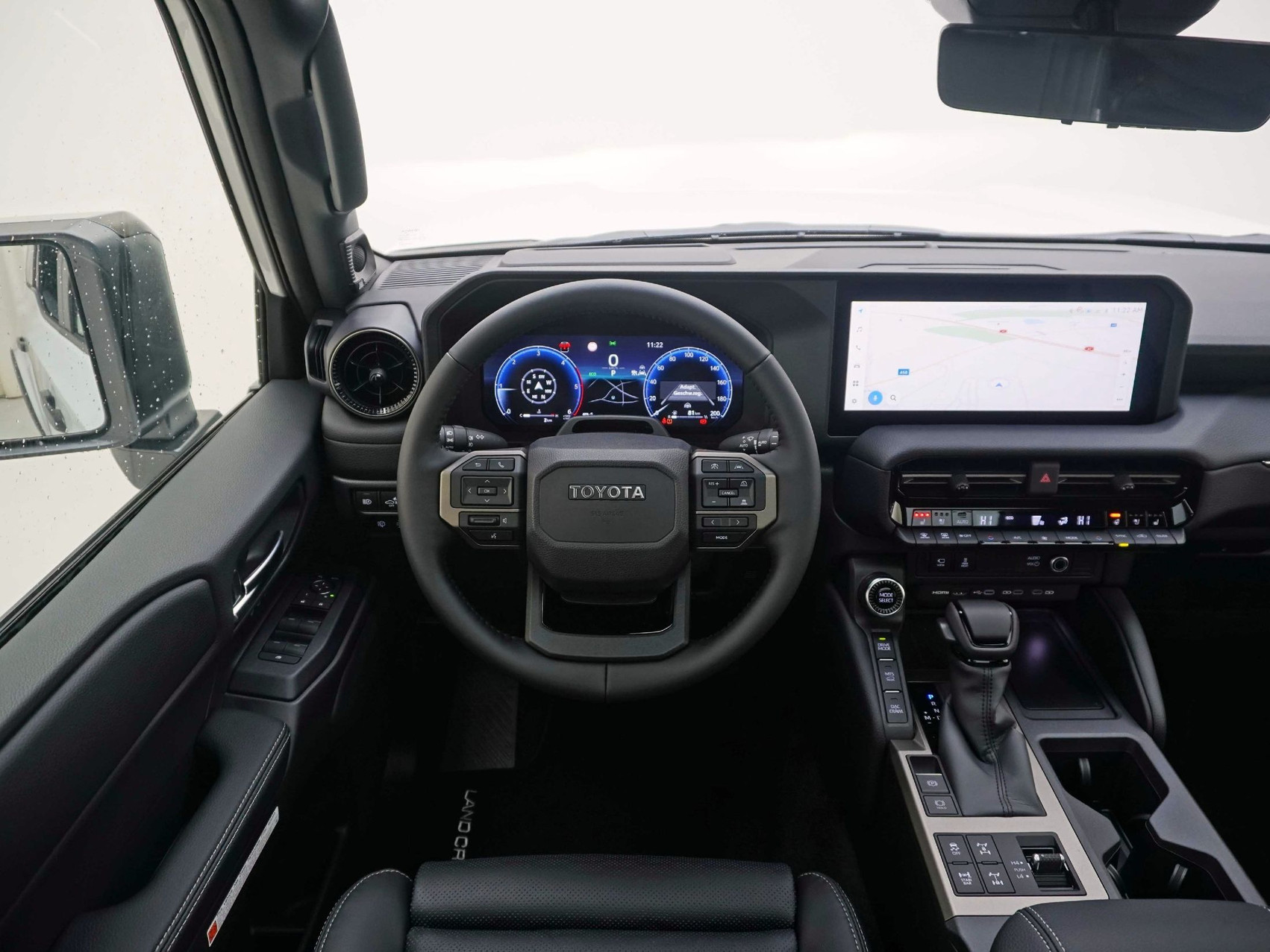 TOYOTA Land Cruiser 2.8 D 48V Invincible