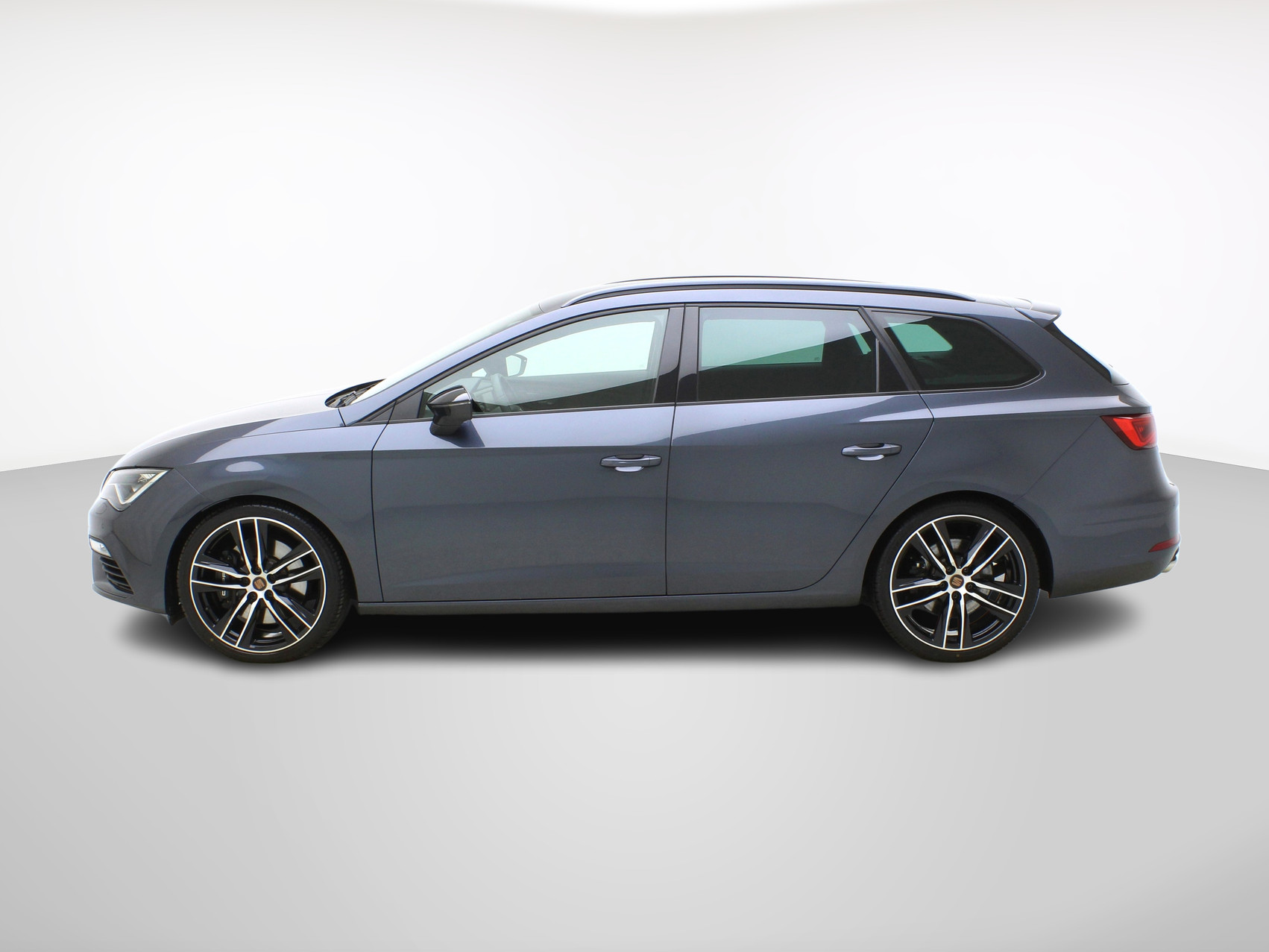 SEAT Leon ST 2.0 TSI DSG Cupra 4Drive