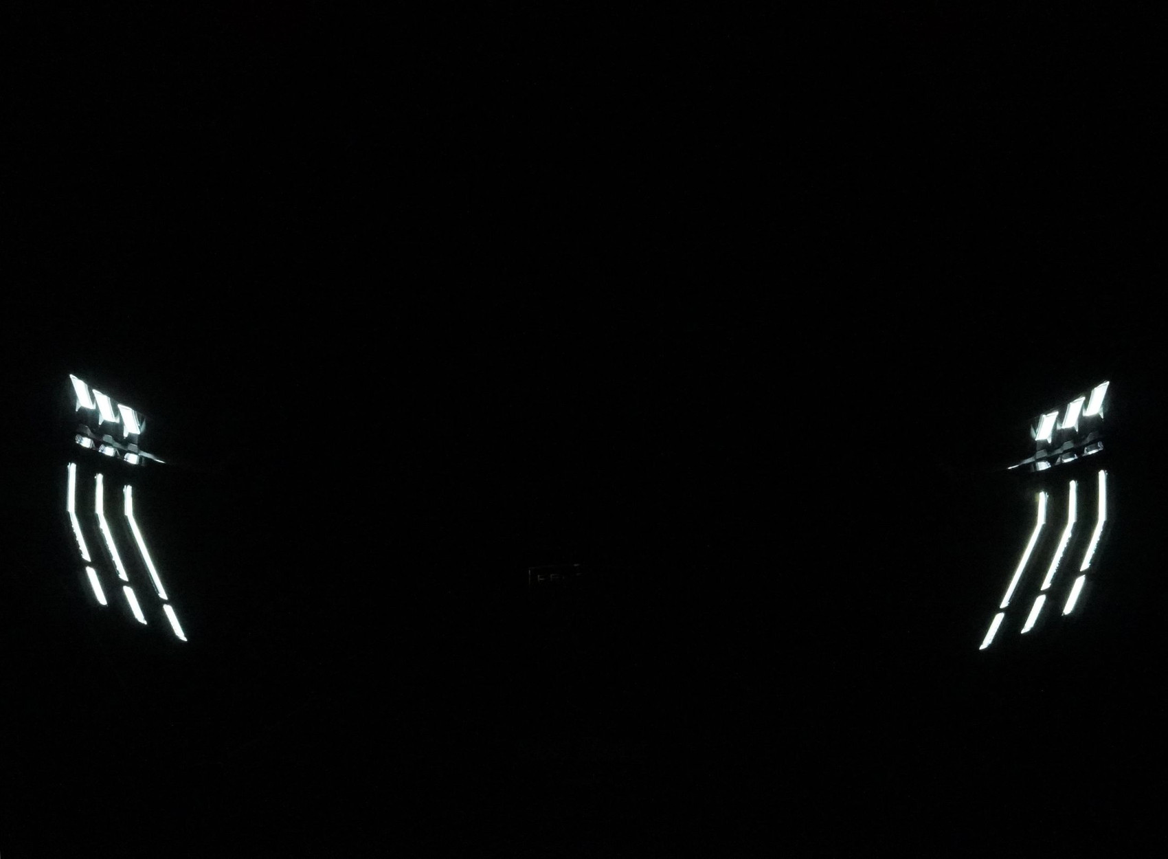 PEUGEOT 5008 1.2 Hybrid GT 7Plätzer