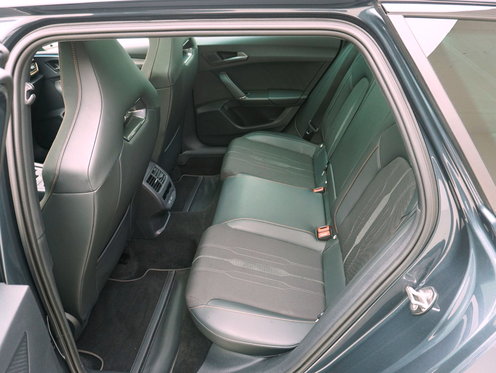 CUPRA Leon ST 2.0 TSI DSG VZ 4Drive