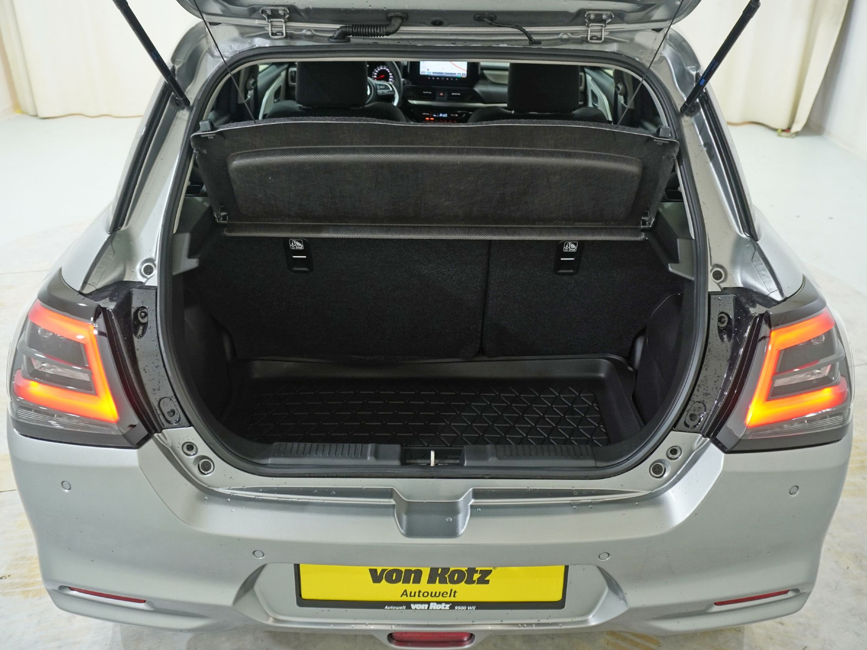 SUZUKI Swift 1.2 Tradizio Top Hybrid 4×4