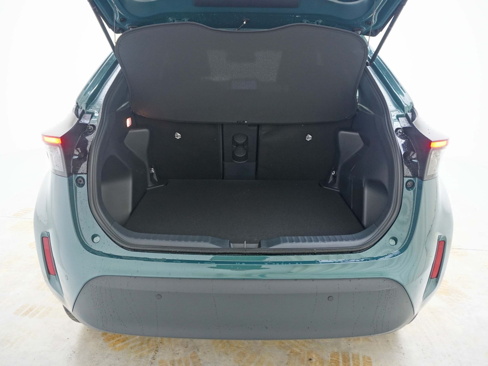 TOYOTA Yaris Cross 1.5 HSD Trend AWD-i ** 4×4 **