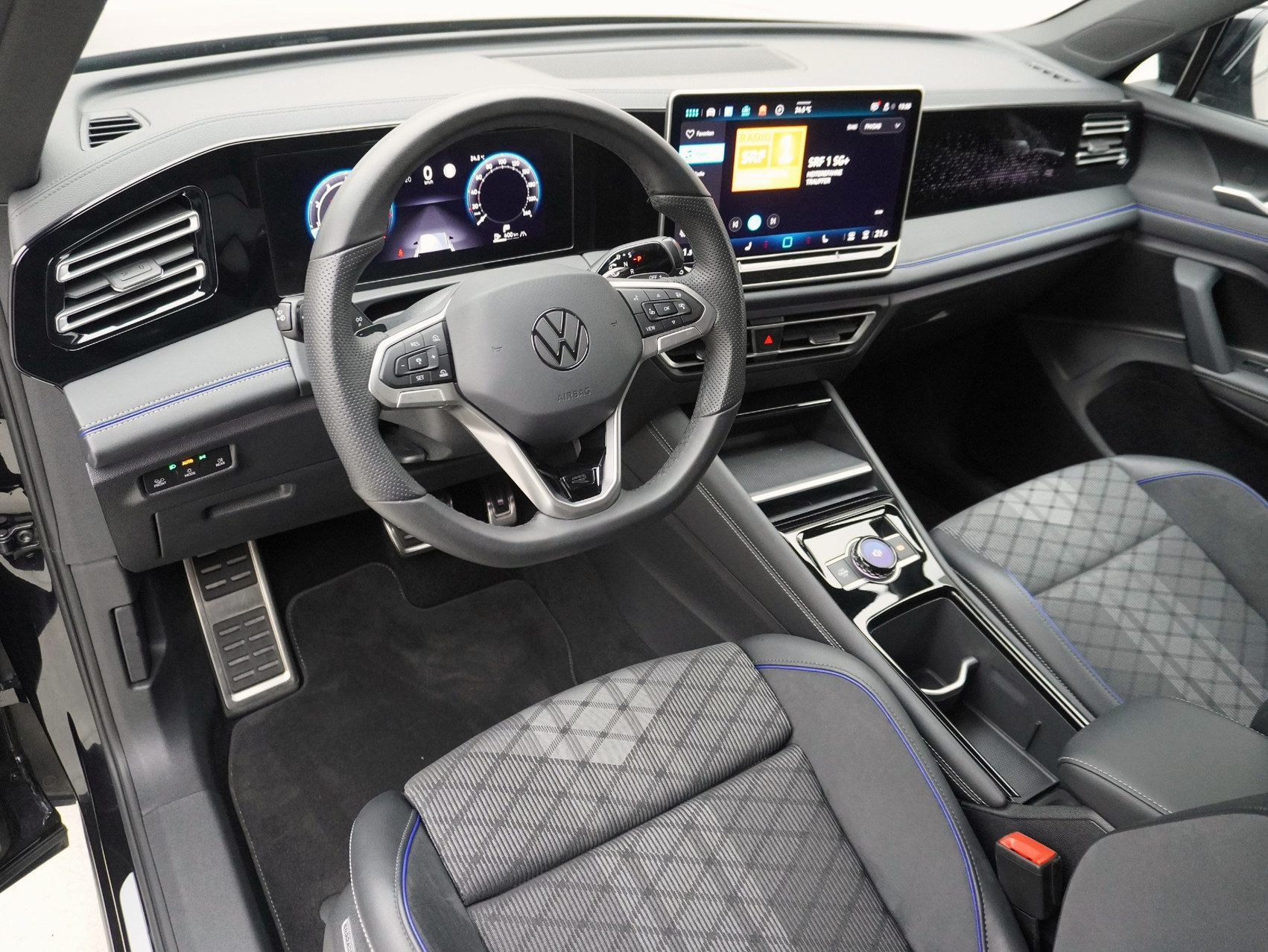 VW Tiguan 2.0 TSI DSG R-Line Black Style 4Motion (2025)