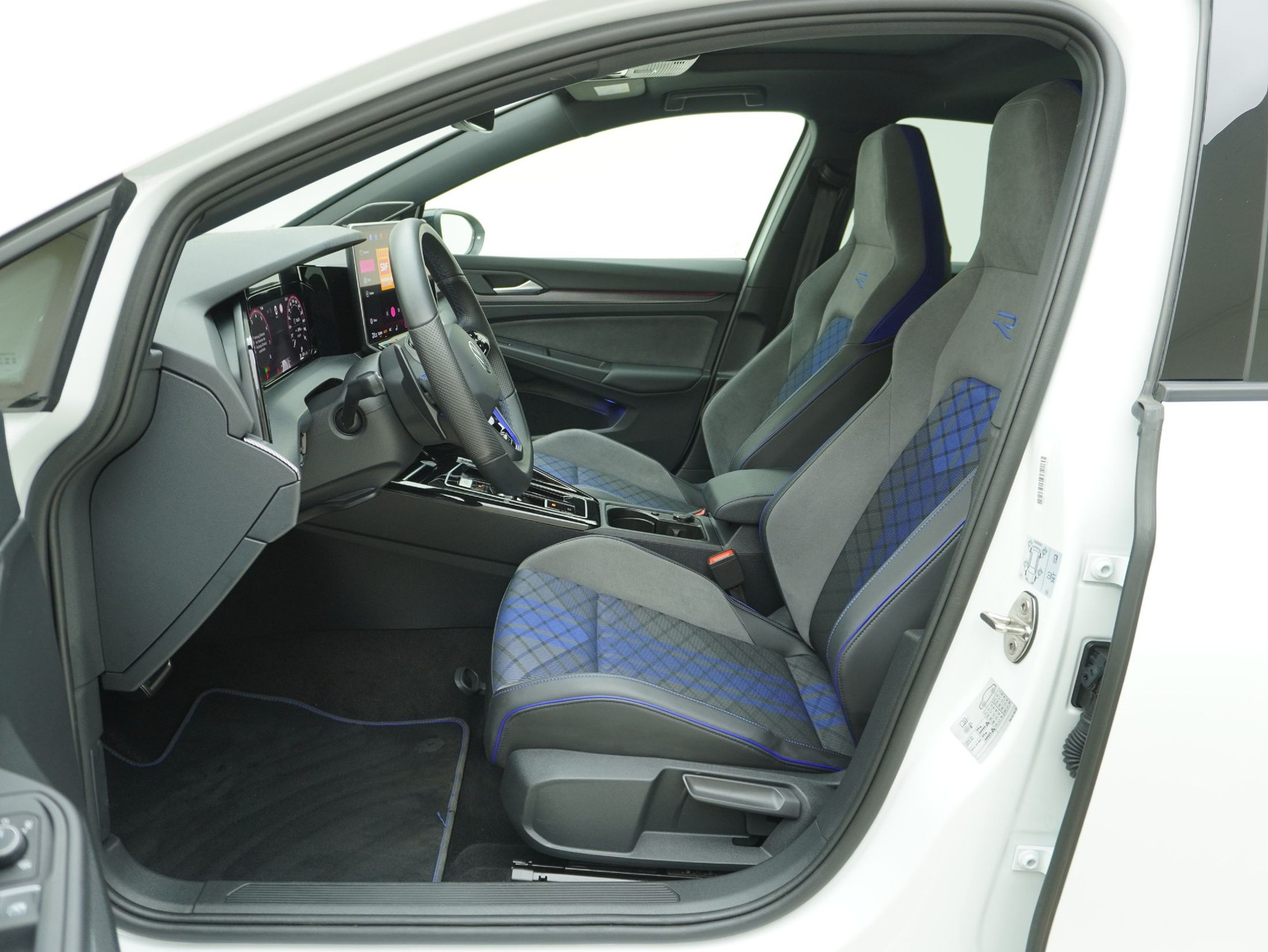 VW Golf 8.5 2.0 TSI DSG R Black Edition 4Motion (2025)