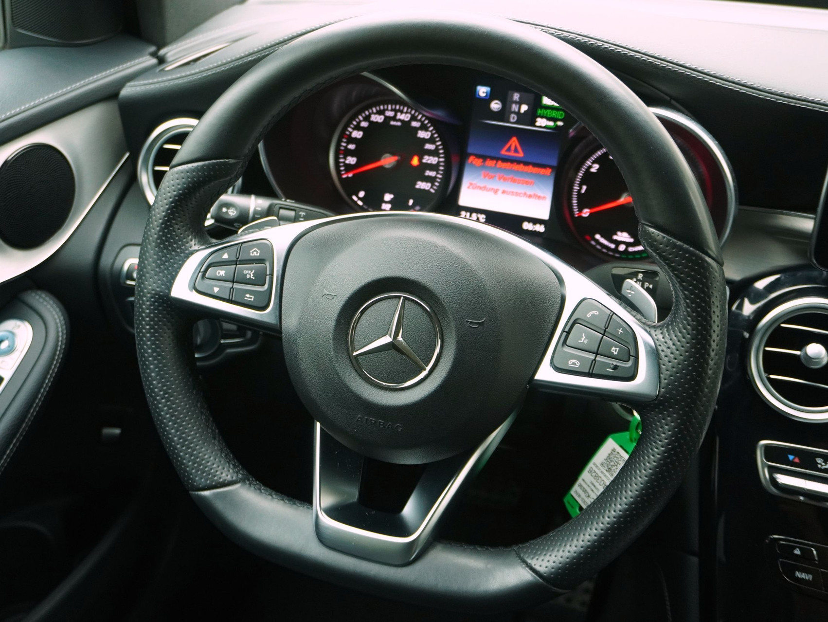 MERCEDES-BENZ GLC-Klasse GLC 350 e AMG Line 4matic