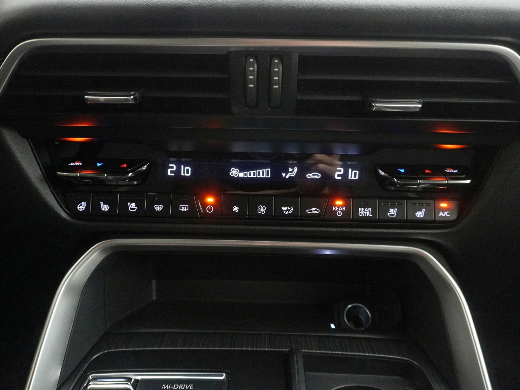 MAZDA CX-80 2.5 PHEV Homura Plus ***Gratis Mazda Service Pack 4 Jahre***