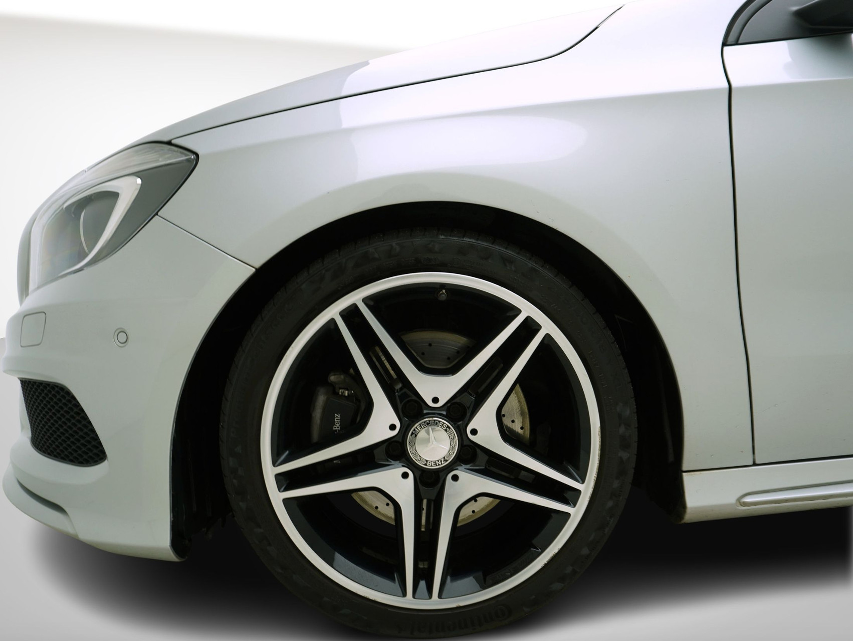 MERCEDES-BENZ A-Klasse A 220 CDI AMG Line 4matic