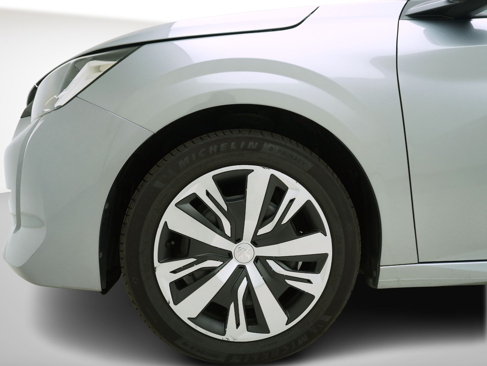 PEUGEOT 208 1.2 PureTech Active Pack