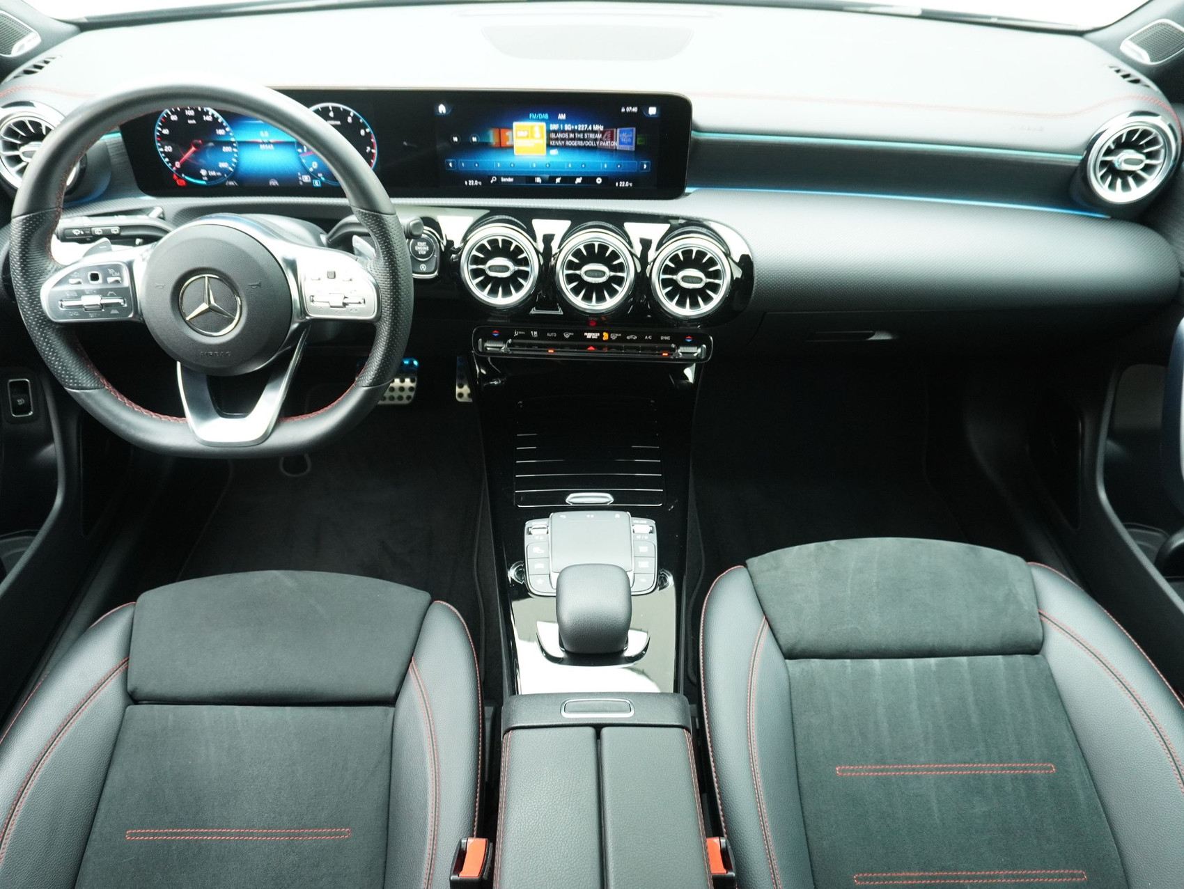 MERCEDES-BENZ CLA-Klasse CLA 250 AMG Line 4matic Shooting Brake