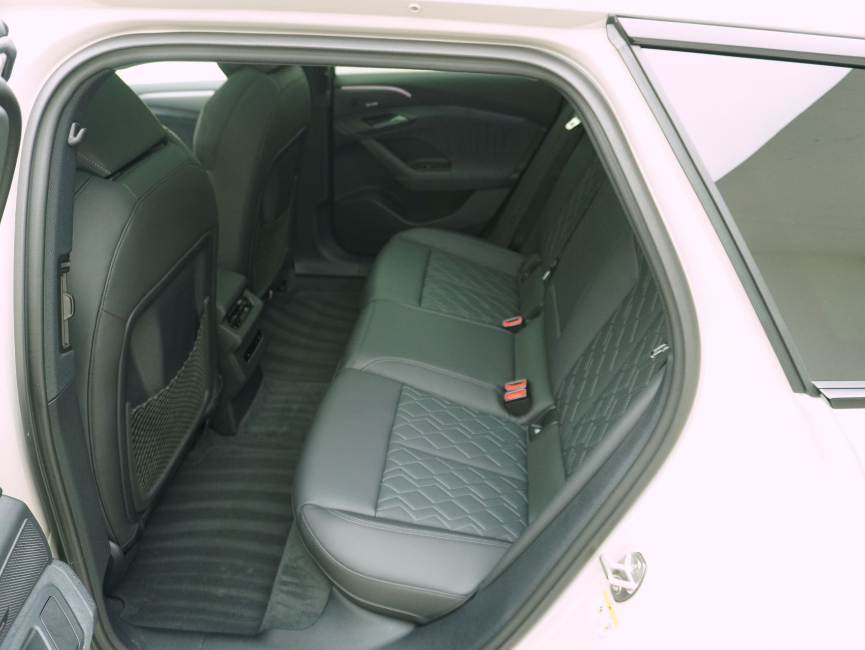 AUDI S6 e-tron Avant quattro **Audi Werksgarantie bis 10/2030**