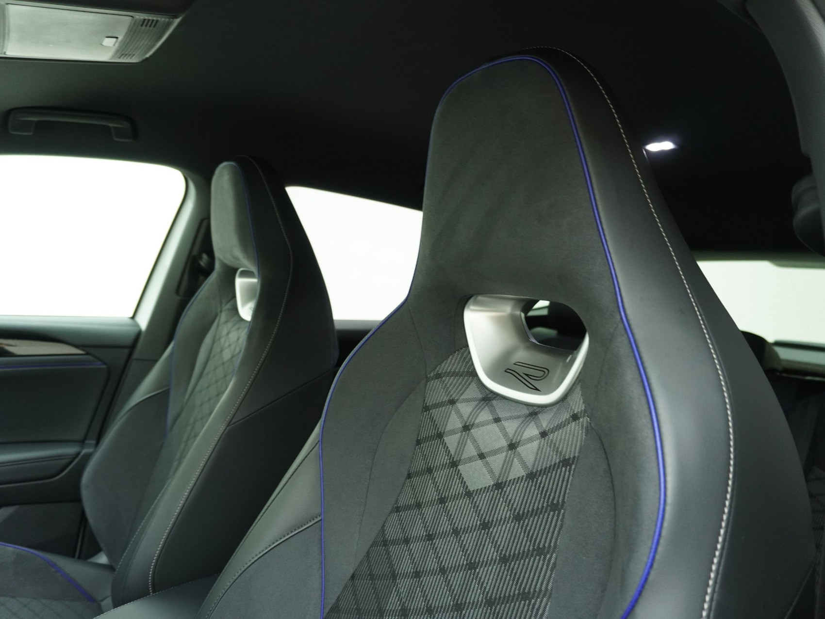 VW Tiguan 2.0 TSI DSG R-Line Black Style 4Motion (2025)