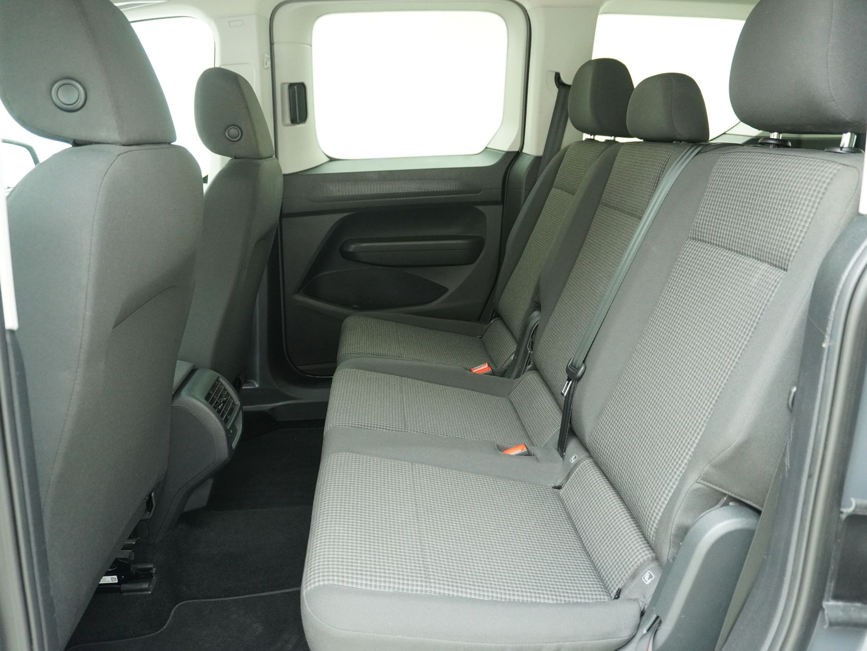 VW Caddy 2.0 TDI DSG Liberty