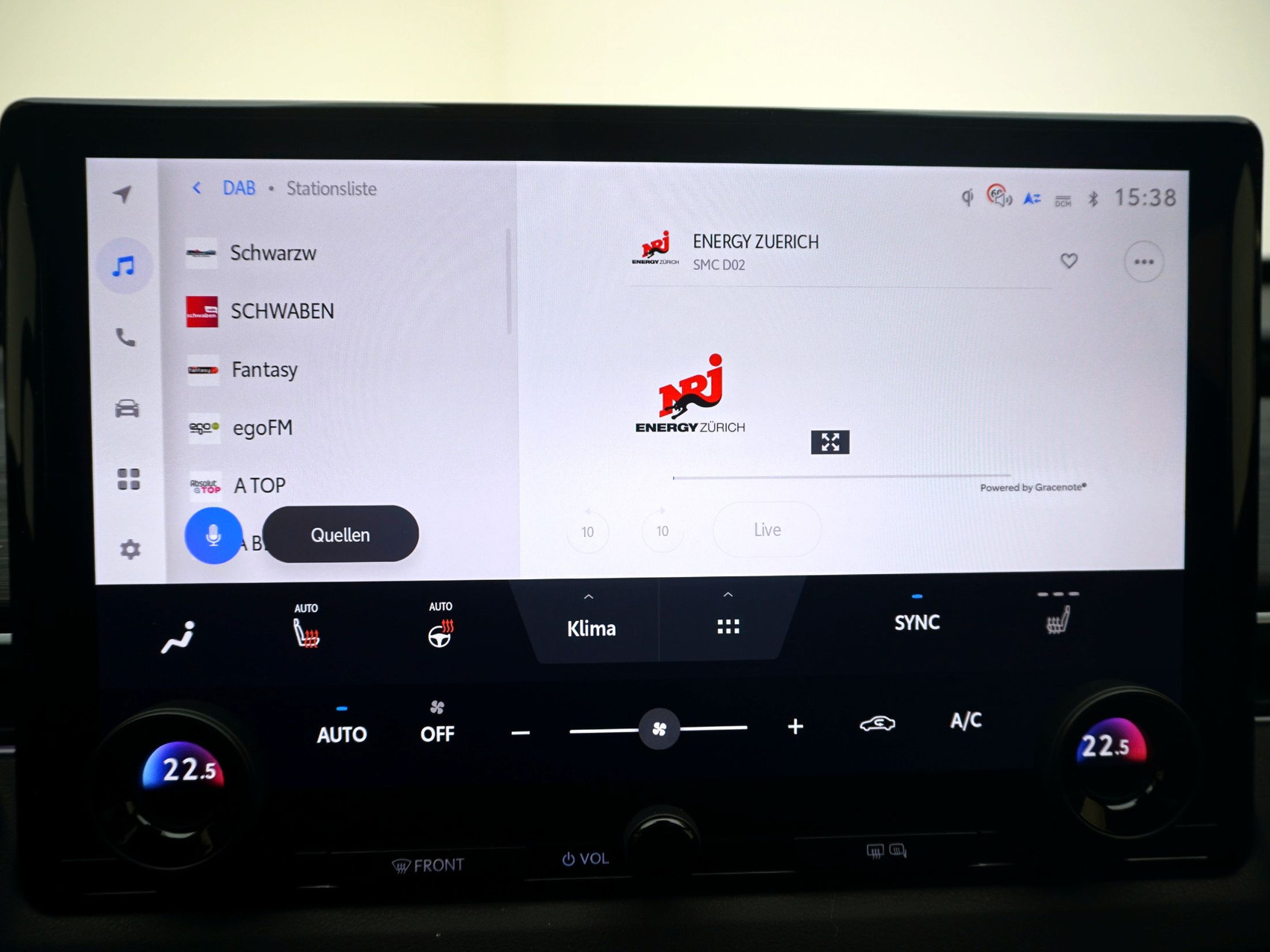 TOYOTA C-HR+ 77 KWh AWD Premium ** mit Panoramadach **