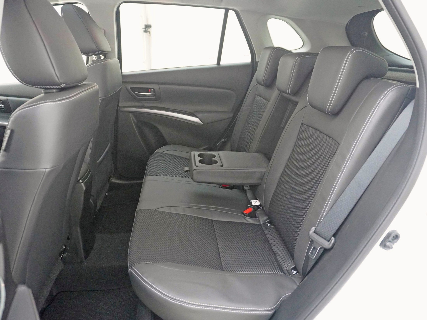 SUZUKI S-Cross 1.4 T Compact Top Hybrid 4×4