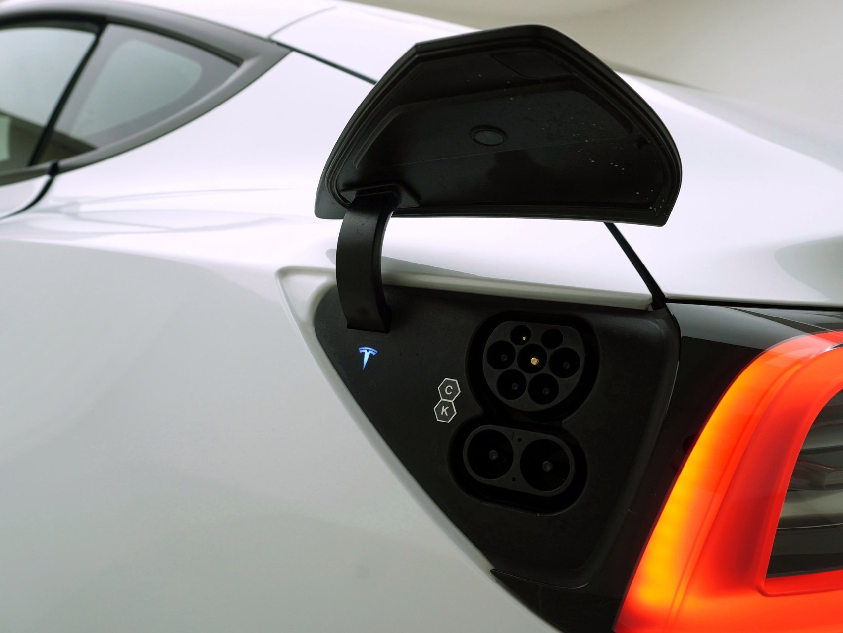 TESLA Model 3 Standart Range Plus RWD