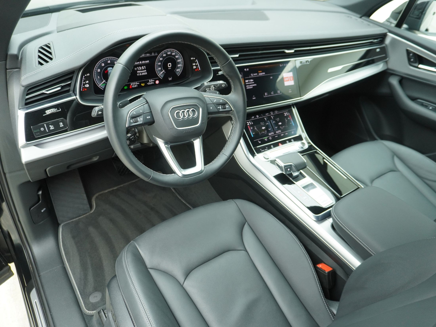 AUDI Q7 SUV 55 TFSI e S Line quattro T-Tronic **Audi Garantie bis 10.2029**