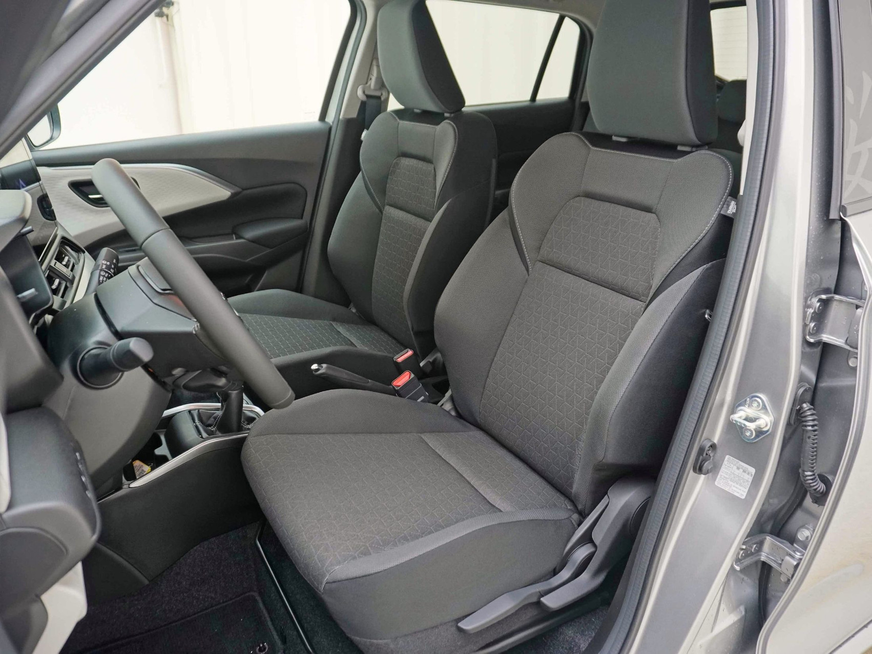 SUZUKI Swift 1.2 Sakura Top Hybrid 4×4