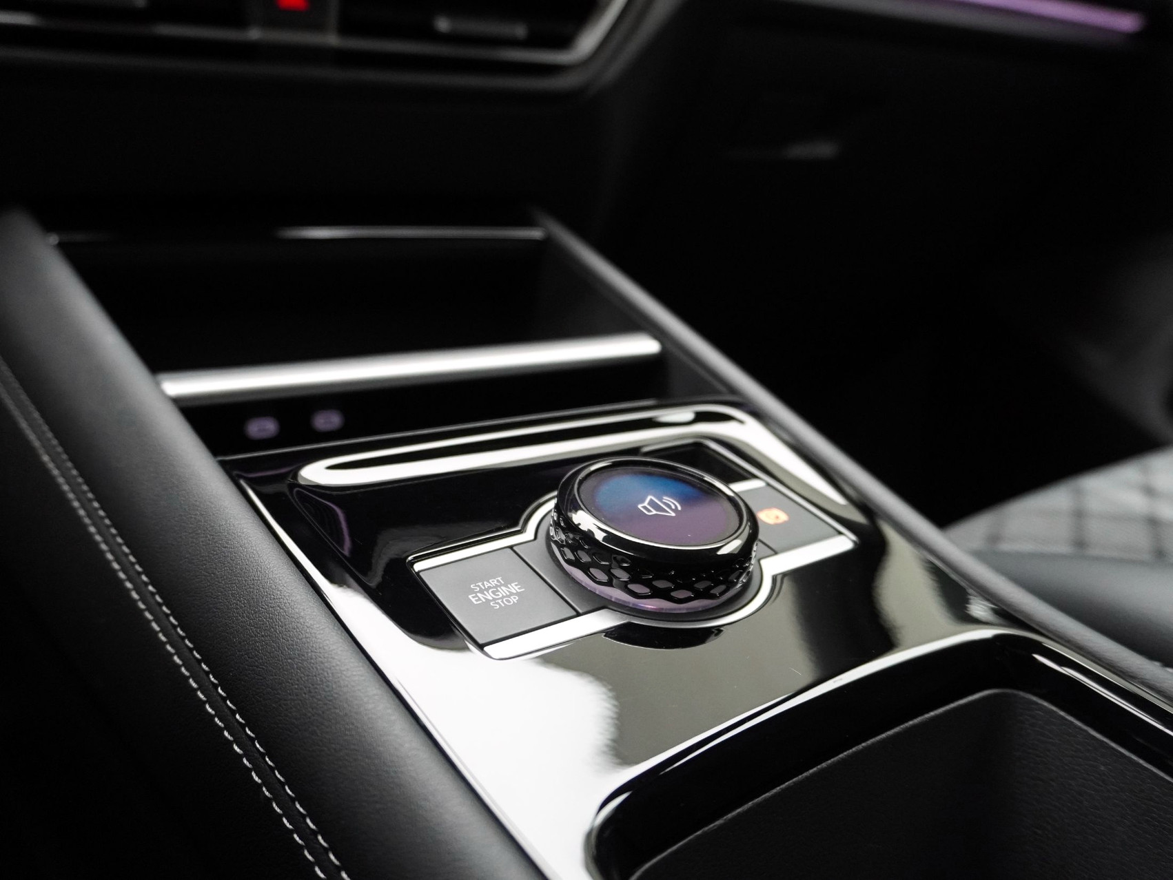 VW Tiguan 2.0 TSI DSG R-Line Black Style 4Motion (2025)