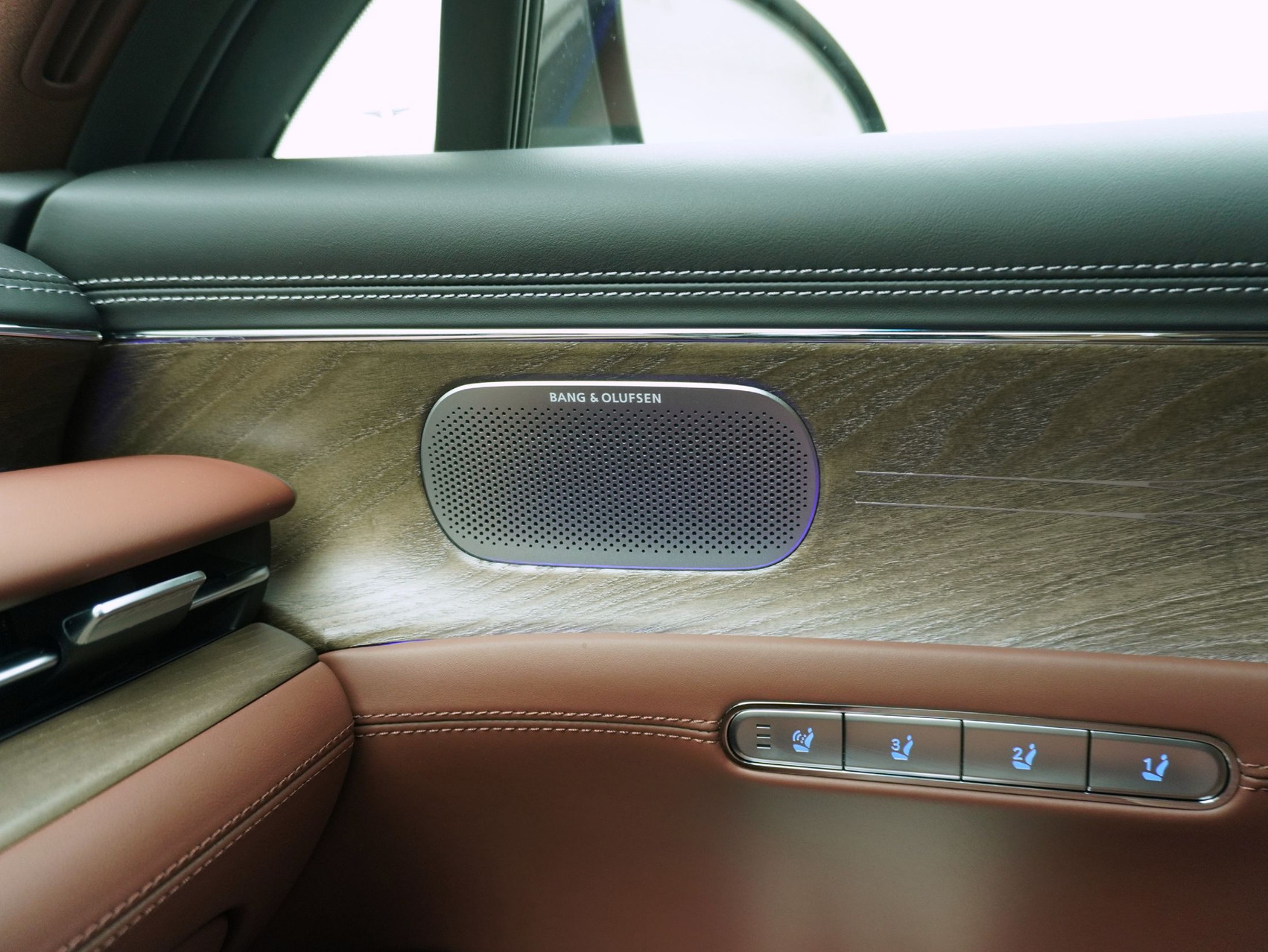 GENESIS G90 3.5T Luxury Plus AWD **Neuwertiger Vorführer**