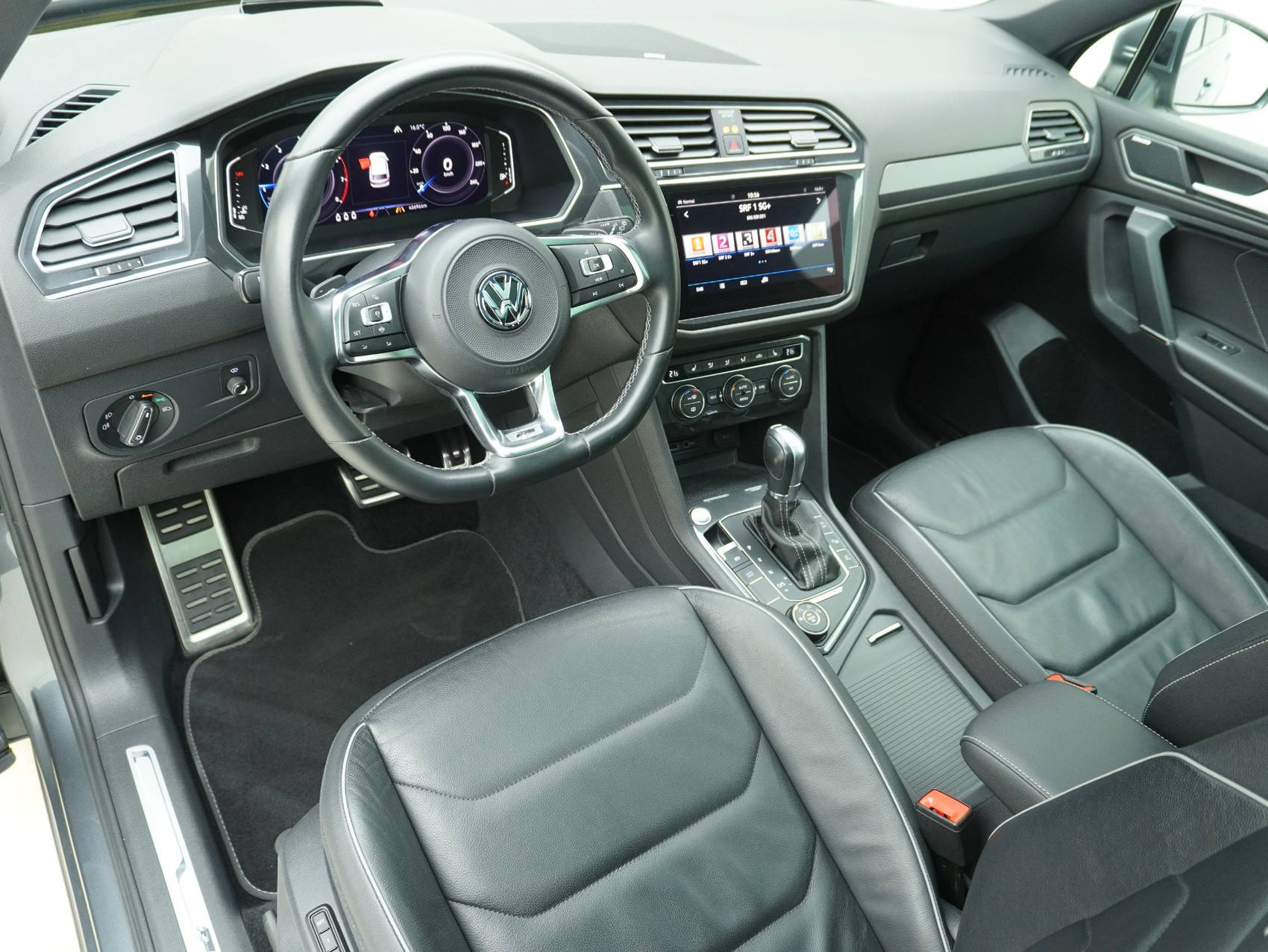 VW Tiguan Allspace 2.0 TSI DSG R-Line 4Motion