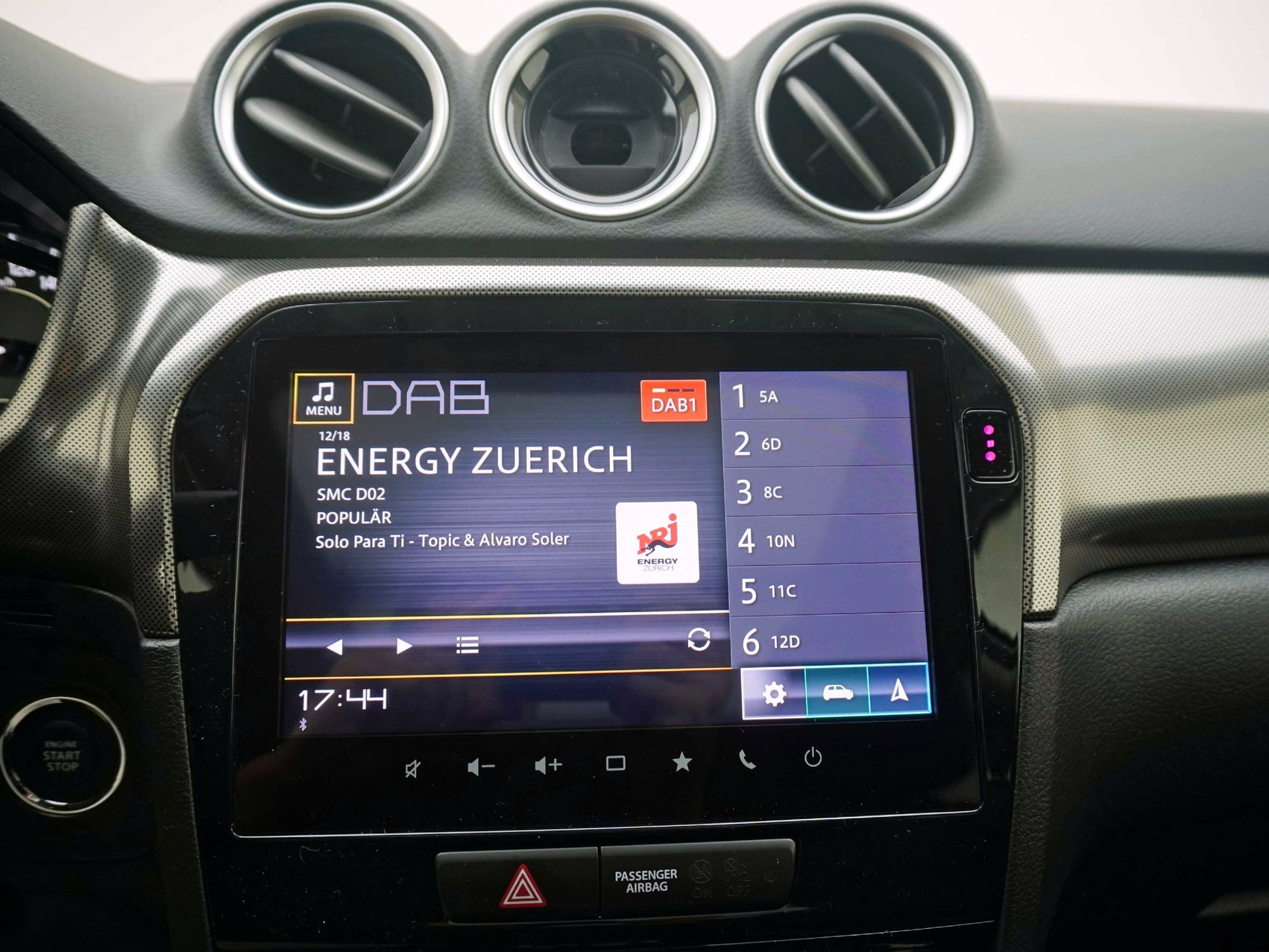 SUZUKI Vitara 1.4 T Compact Top Hybrid 4×4