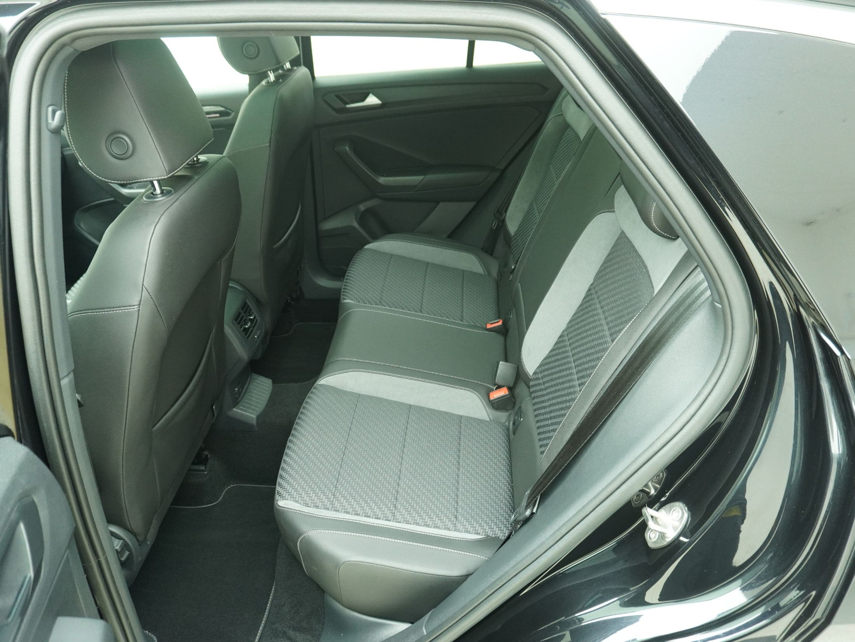 VW T-Roc 2.0 TSI DSG R-Line 4Motion