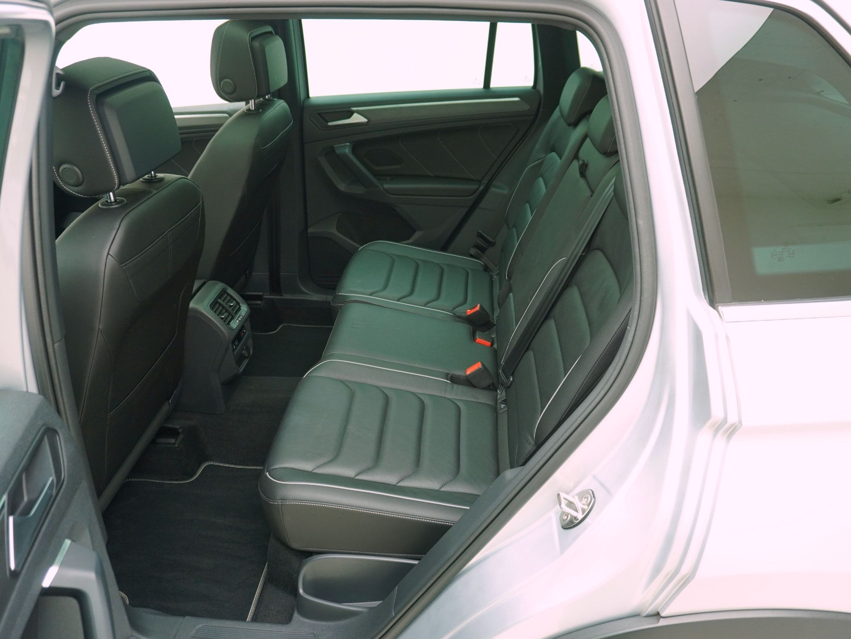 VW Tiguan 2.0 TSI DSG R-Line 4Motion