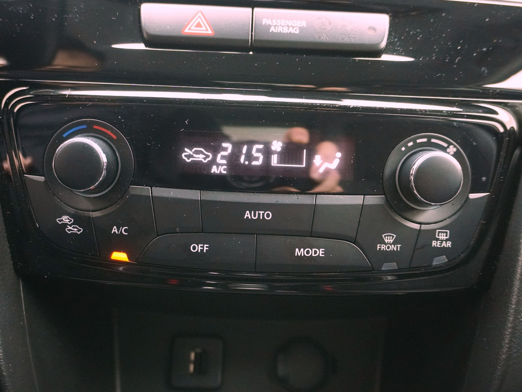 SUZUKI Vitara 1.4 T Compact Top Hybrid 4×4