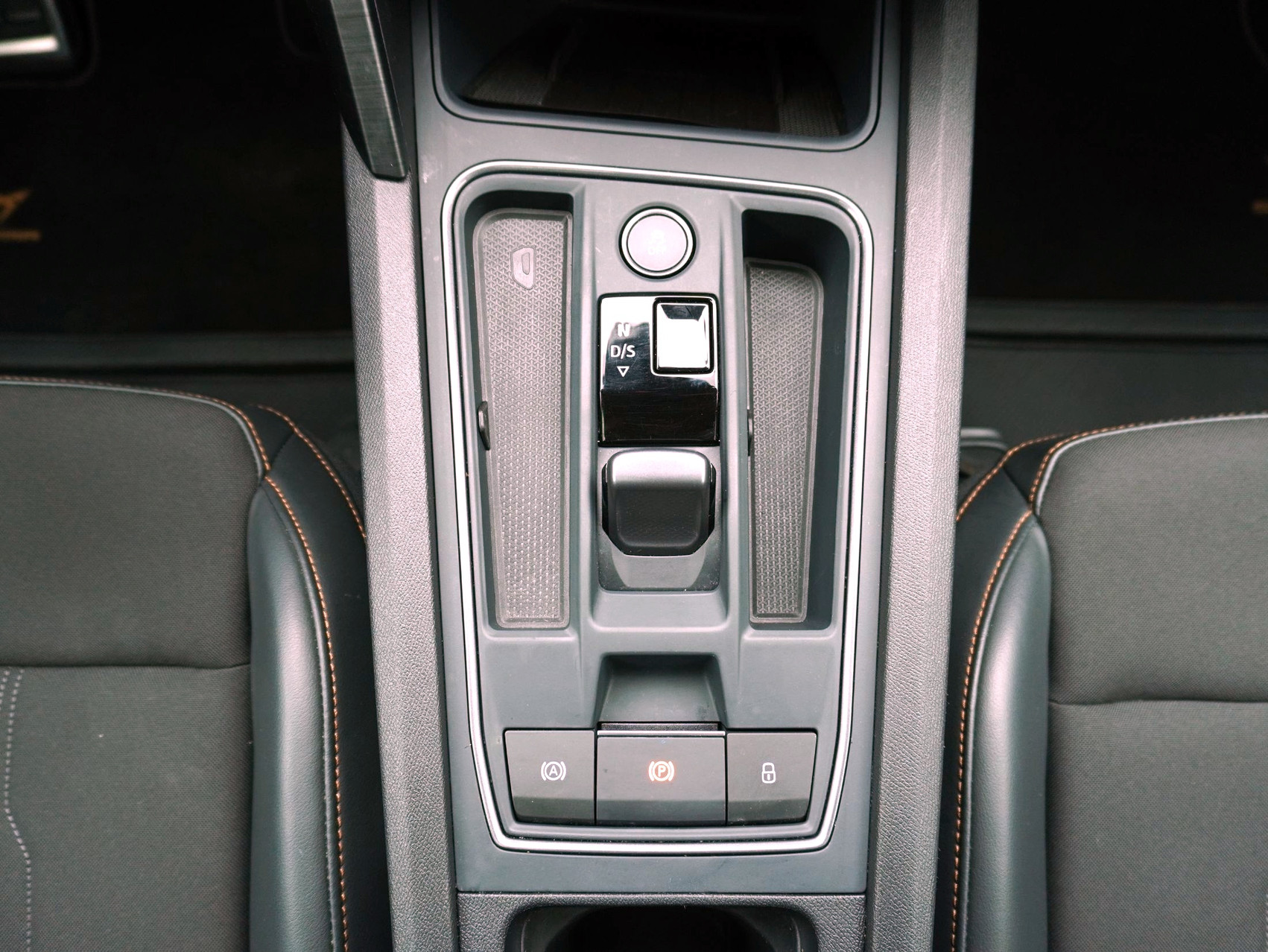 CUPRA Leon ST 2.0 TSI DSG VZ 4Drive