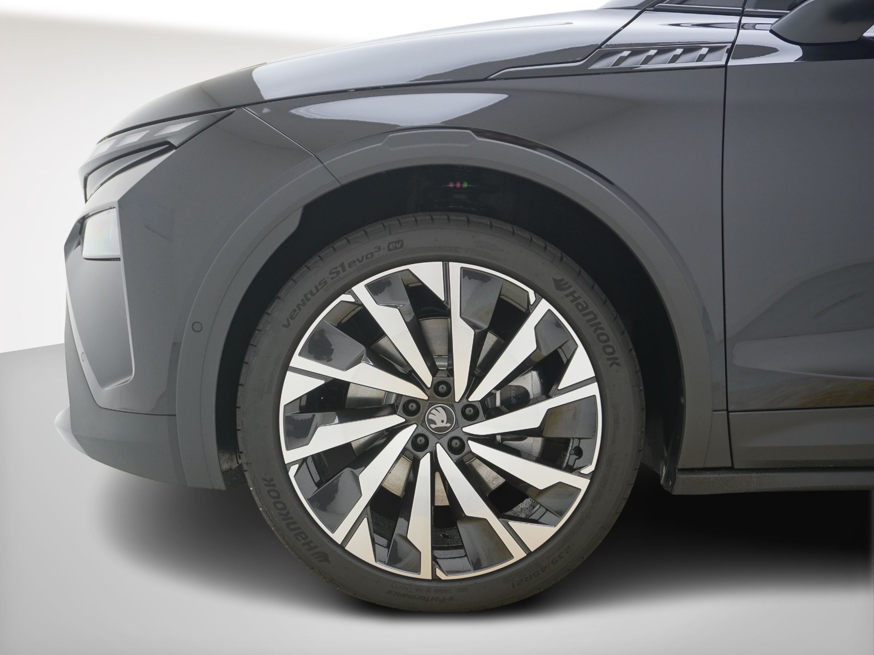 SKODA Elroq 85x SportLine MAXX 4×4