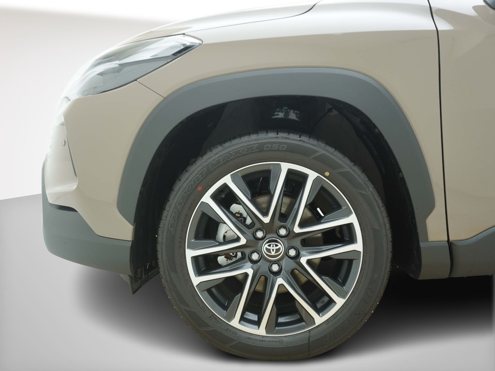 TOYOTA Corolla Cross 2.0 HSD Trend AWD-i ** mit Panorama-Glasdach **