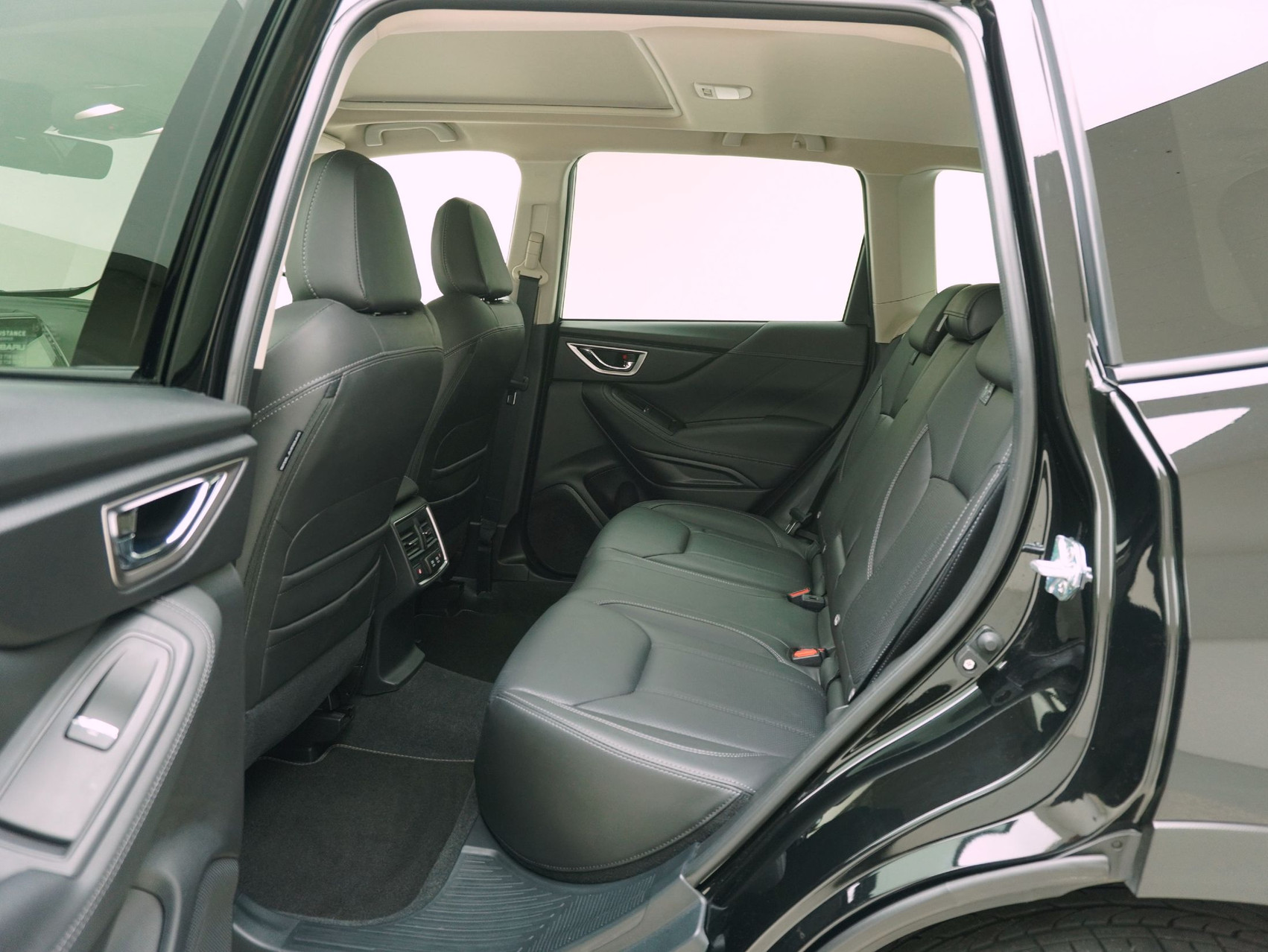 SUBARU Forester Station 2.0i e-Boxer Black Edition