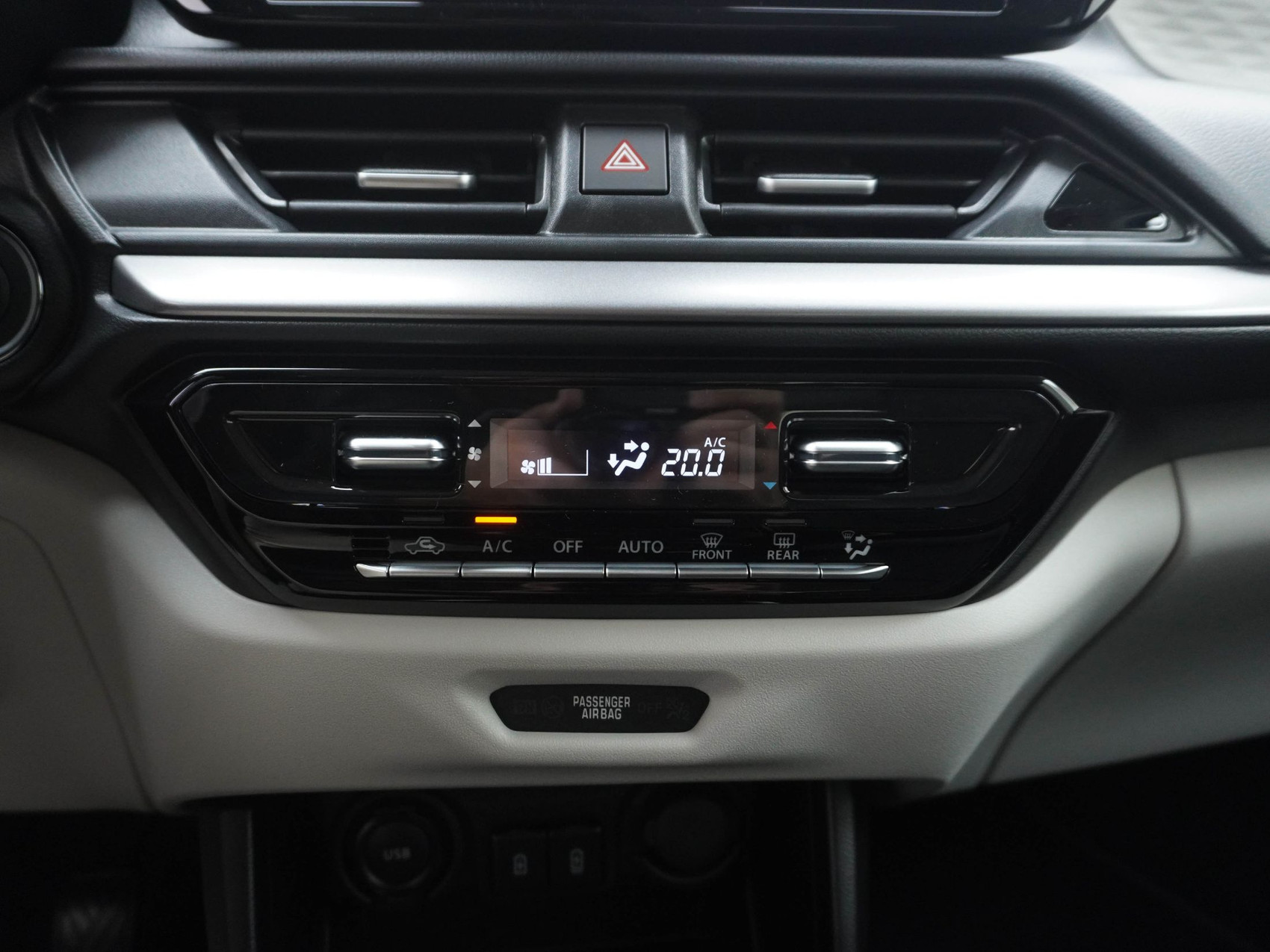 SUZUKI Swift 1.2 Compact Top Hybrid 4×4