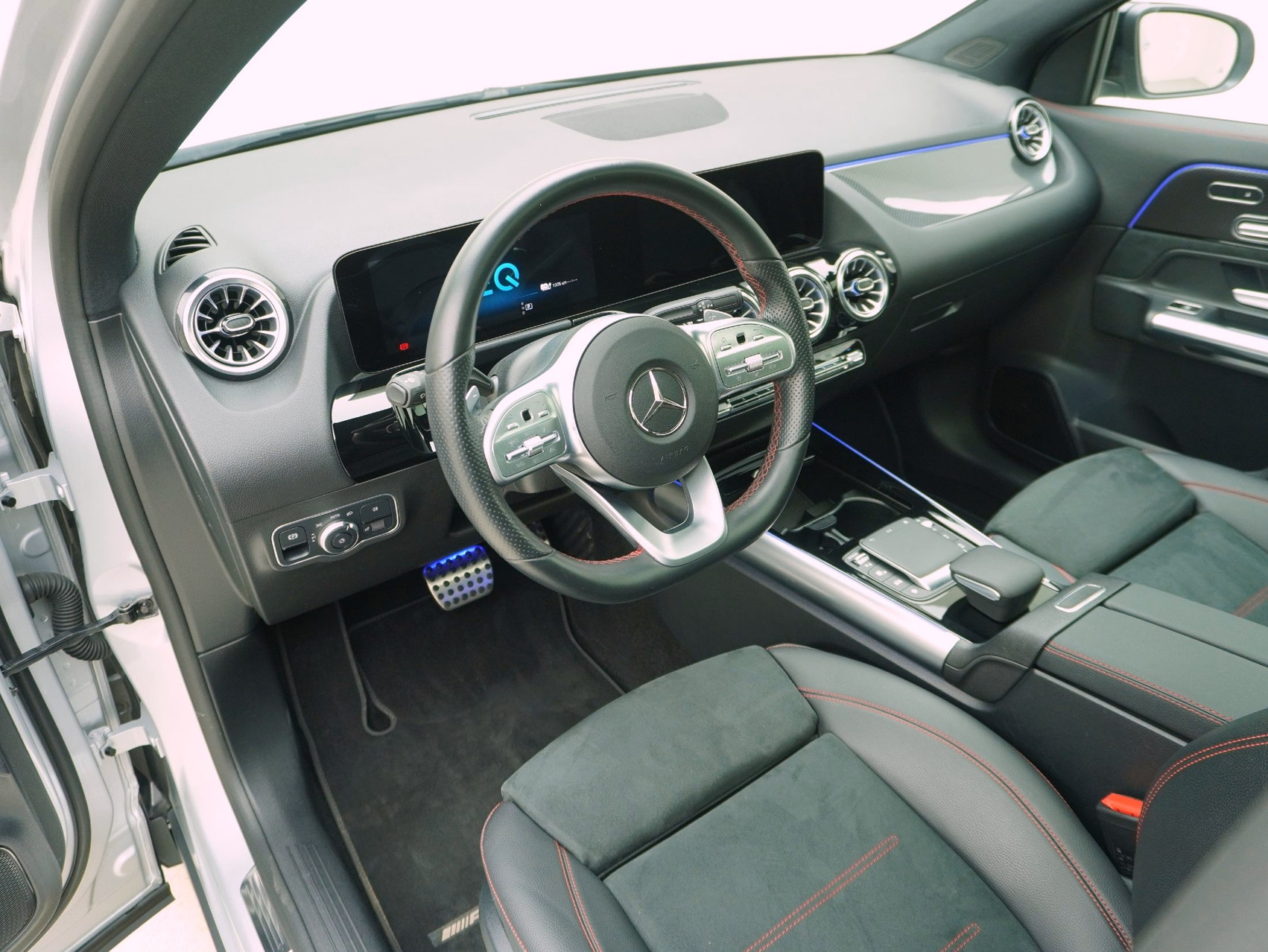 MERCEDES-BENZ GLA-Klasse GLA 250 e AMG Line