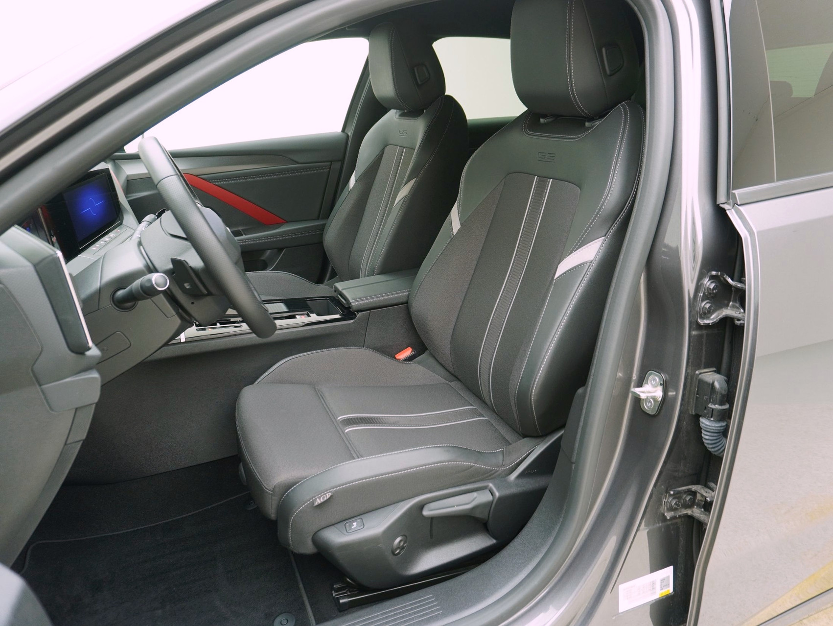 OPEL Astra 1.6 T PHEV Swiss Plus