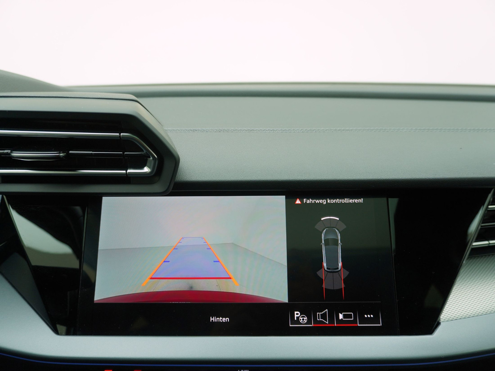 AUDI A3 Sportback 35 TFSI S Line S-Tronic **Audi Werksgarantie bis 05/2030**