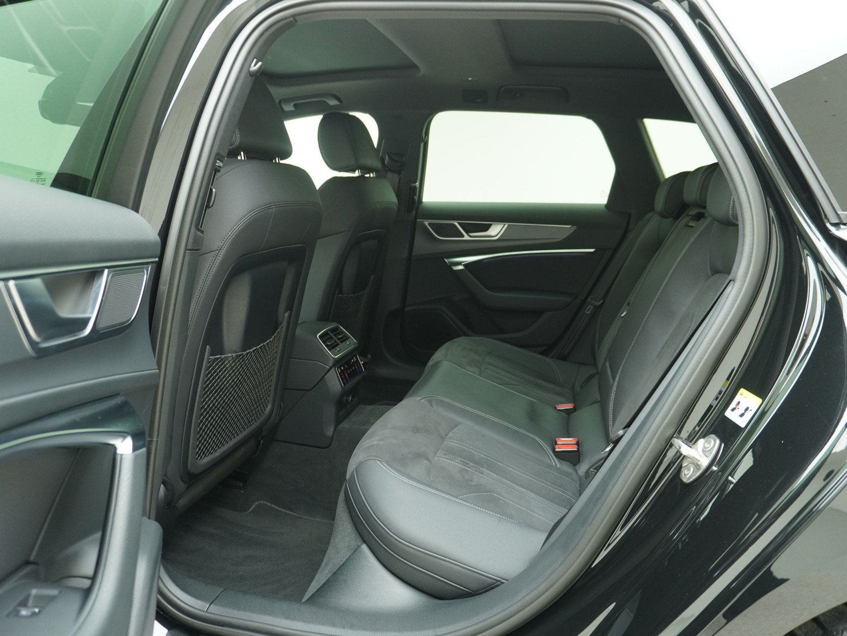 AUDI A6 Avant 45 TFSI S Line quattro S-Tronic **Audi Werksgarantie bis 02/2030**