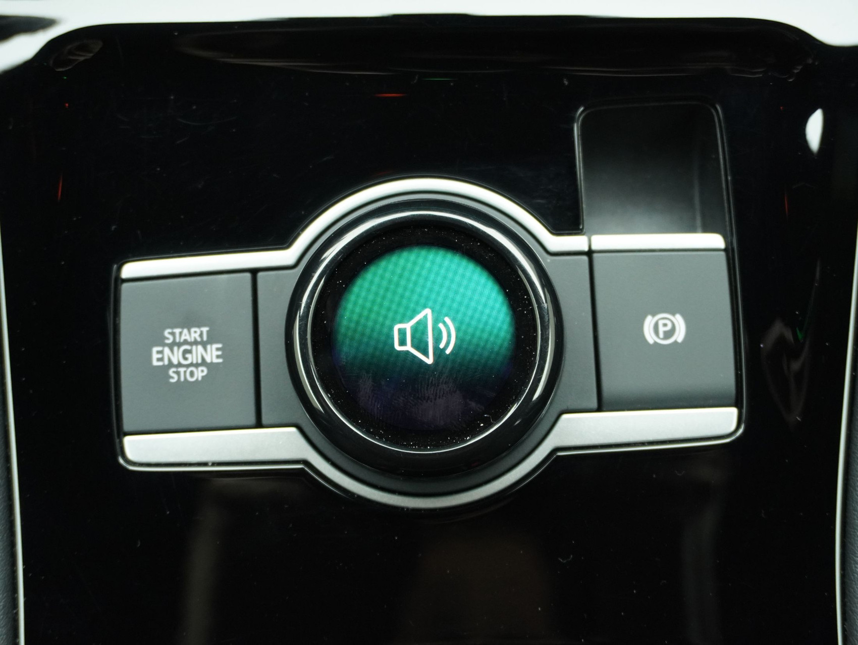 VW Tiguan 2.0 TSI DSG R-Line Black Style 4Motion (2025)