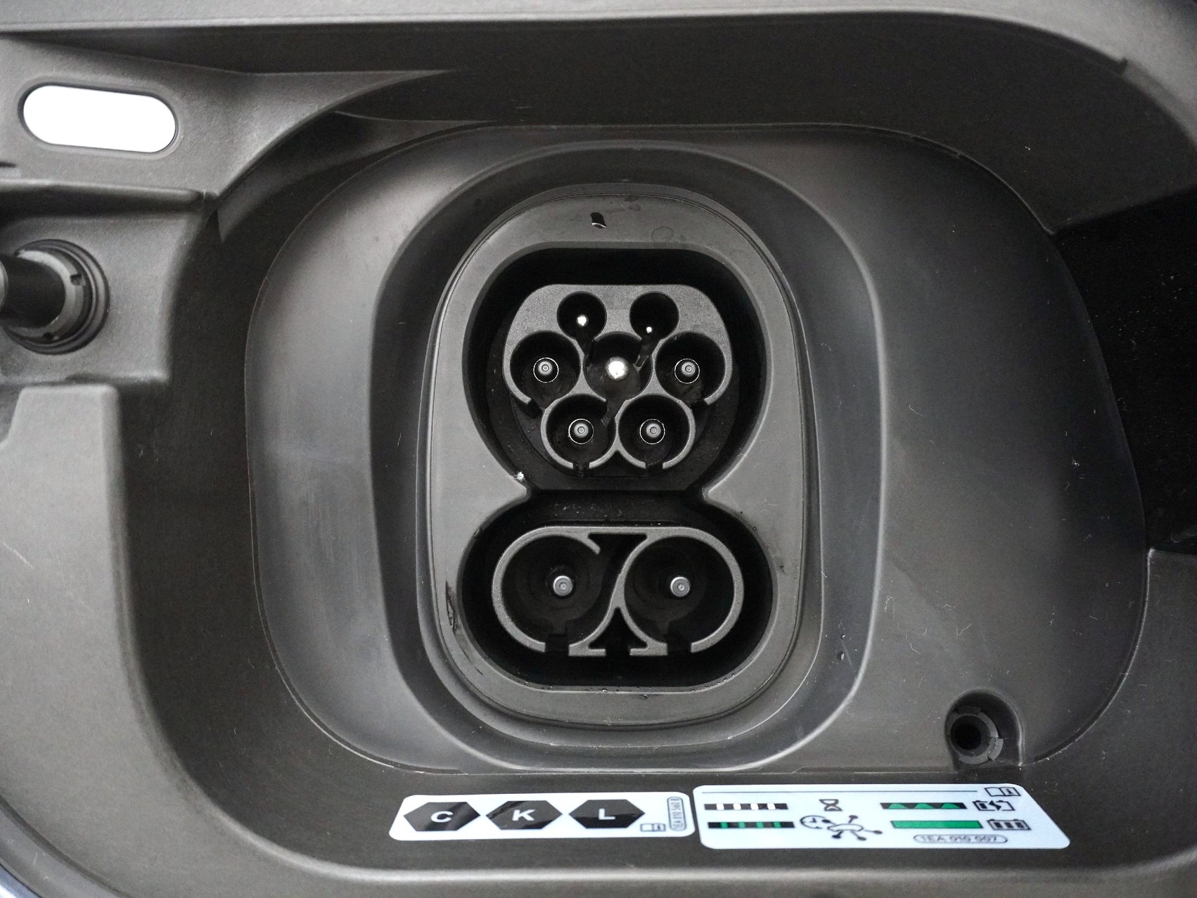 CUPRA Tavascan VZ Adrenaline