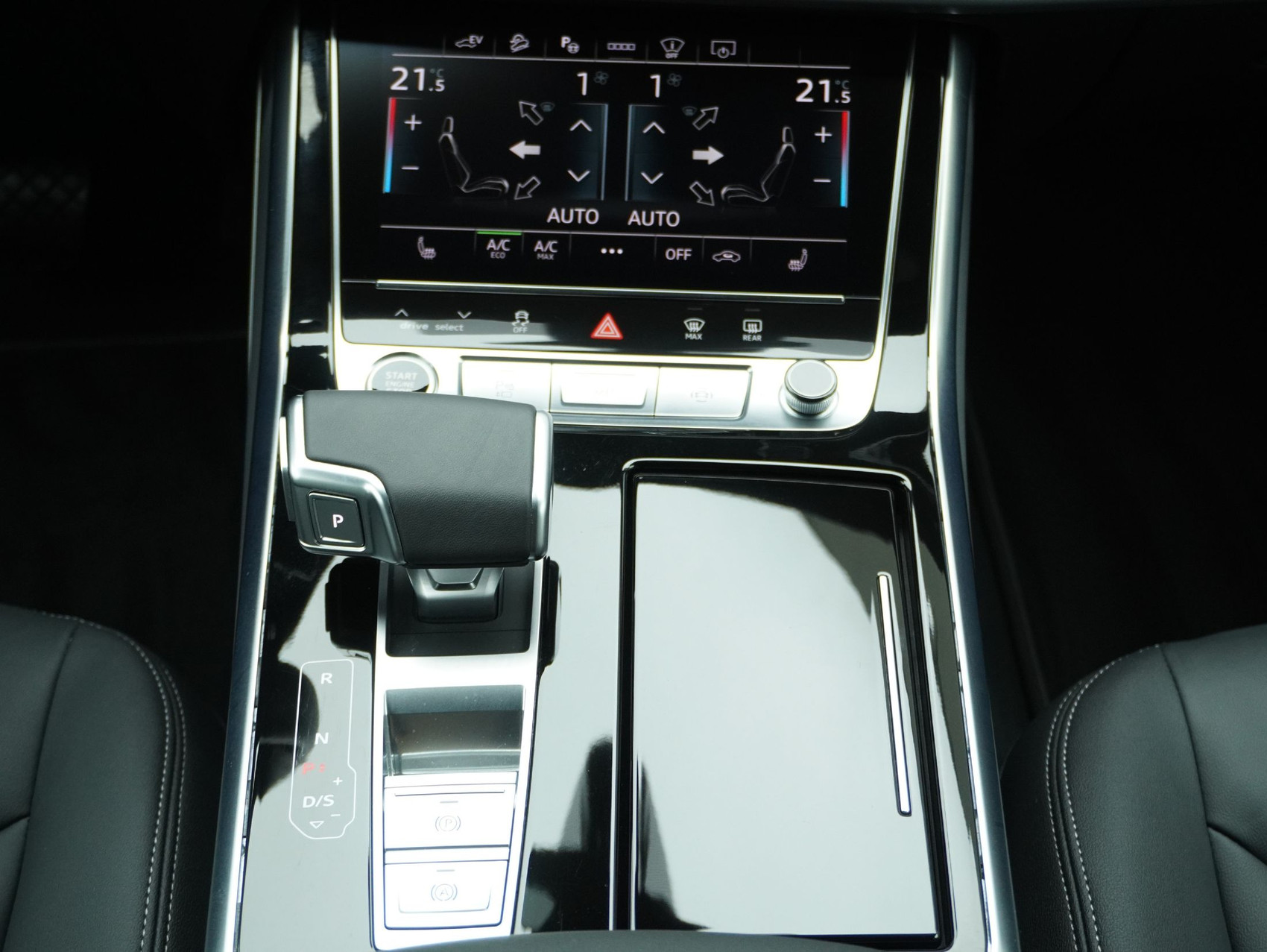 AUDI Q7 SUV 55 TFSI e S Line quattro T-Tronic **Audi Garantie bis 10.2029**