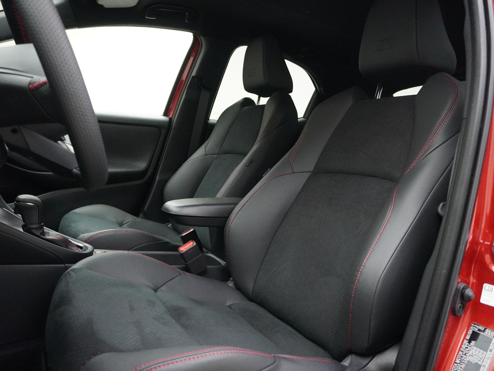 TOYOTA Yaris 1.5 VVT-i HSD GR Sport **  130 PS **