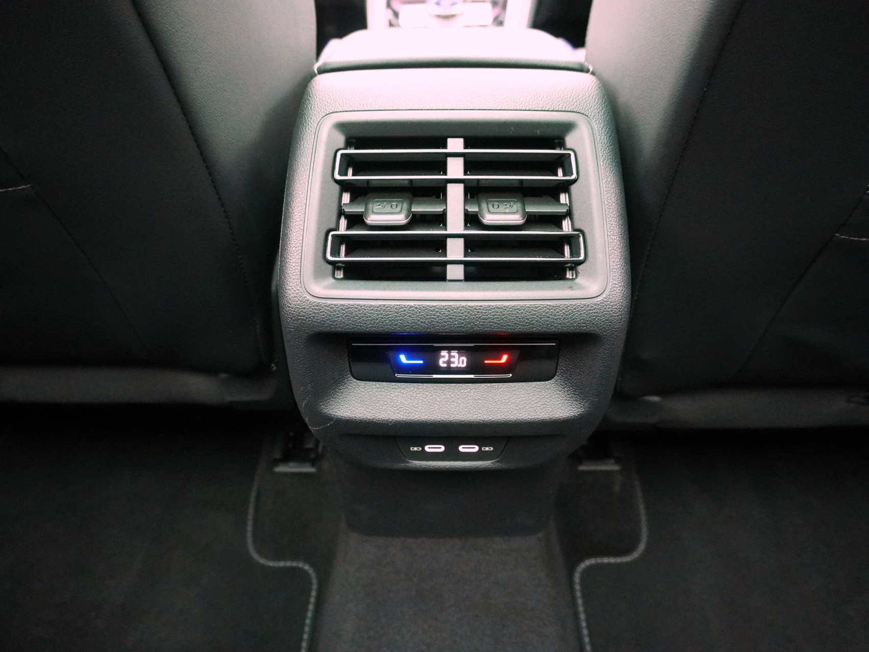 VW Tiguan 2.0 TSI DSG R-Line 4Motion