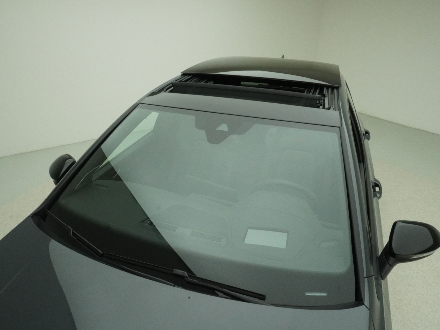 VW Golf 8.5 2.0 TSI DSG GTI Black Style (2025) ** Harman/Kardon / Head-Up / Panoramadach **