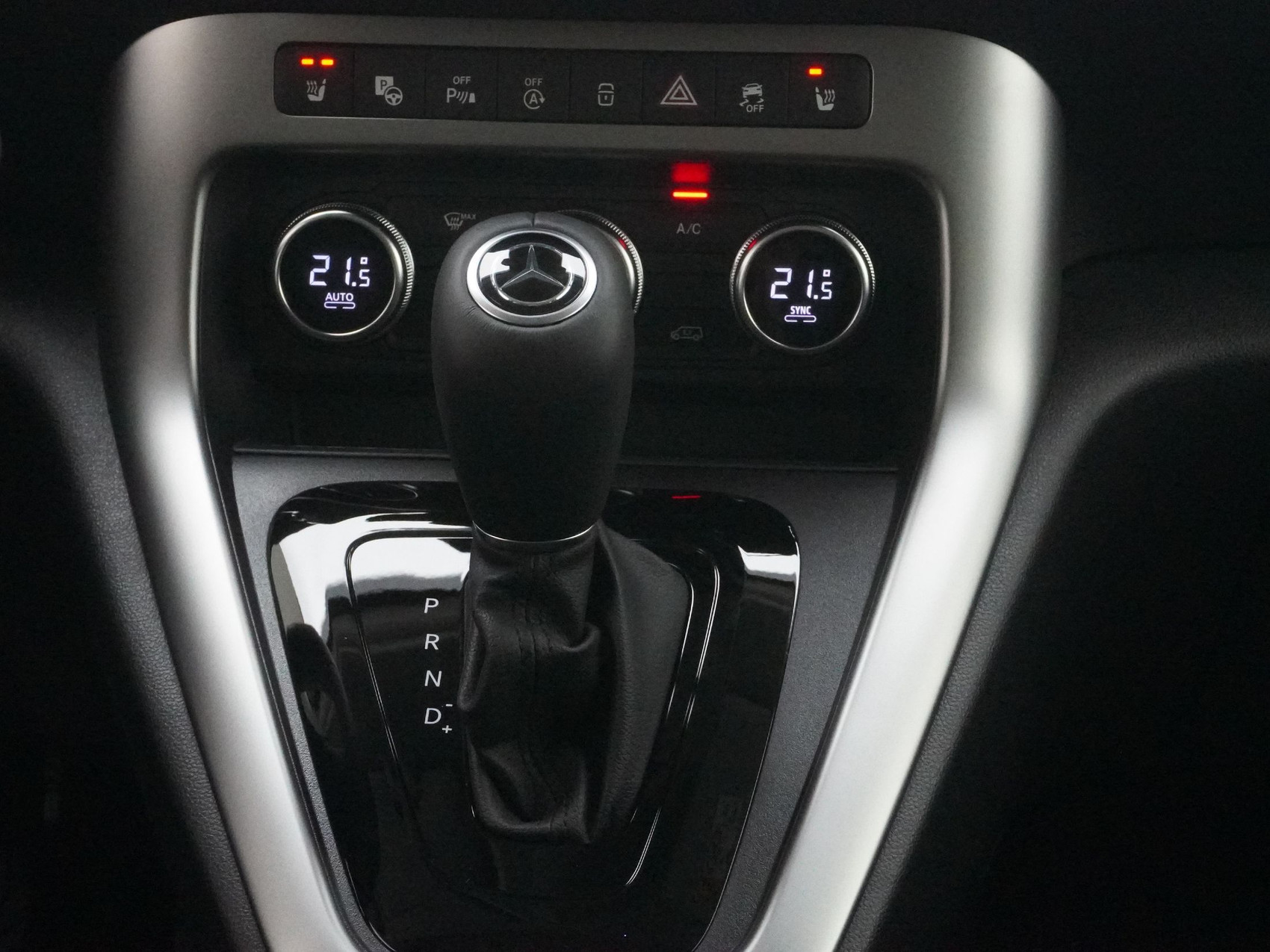 MERCEDES-BENZ T 180 Progressive