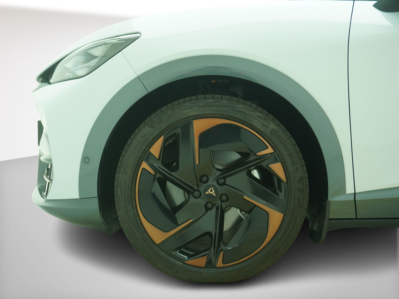 CUPRA Tavascan VZ Adrenaline