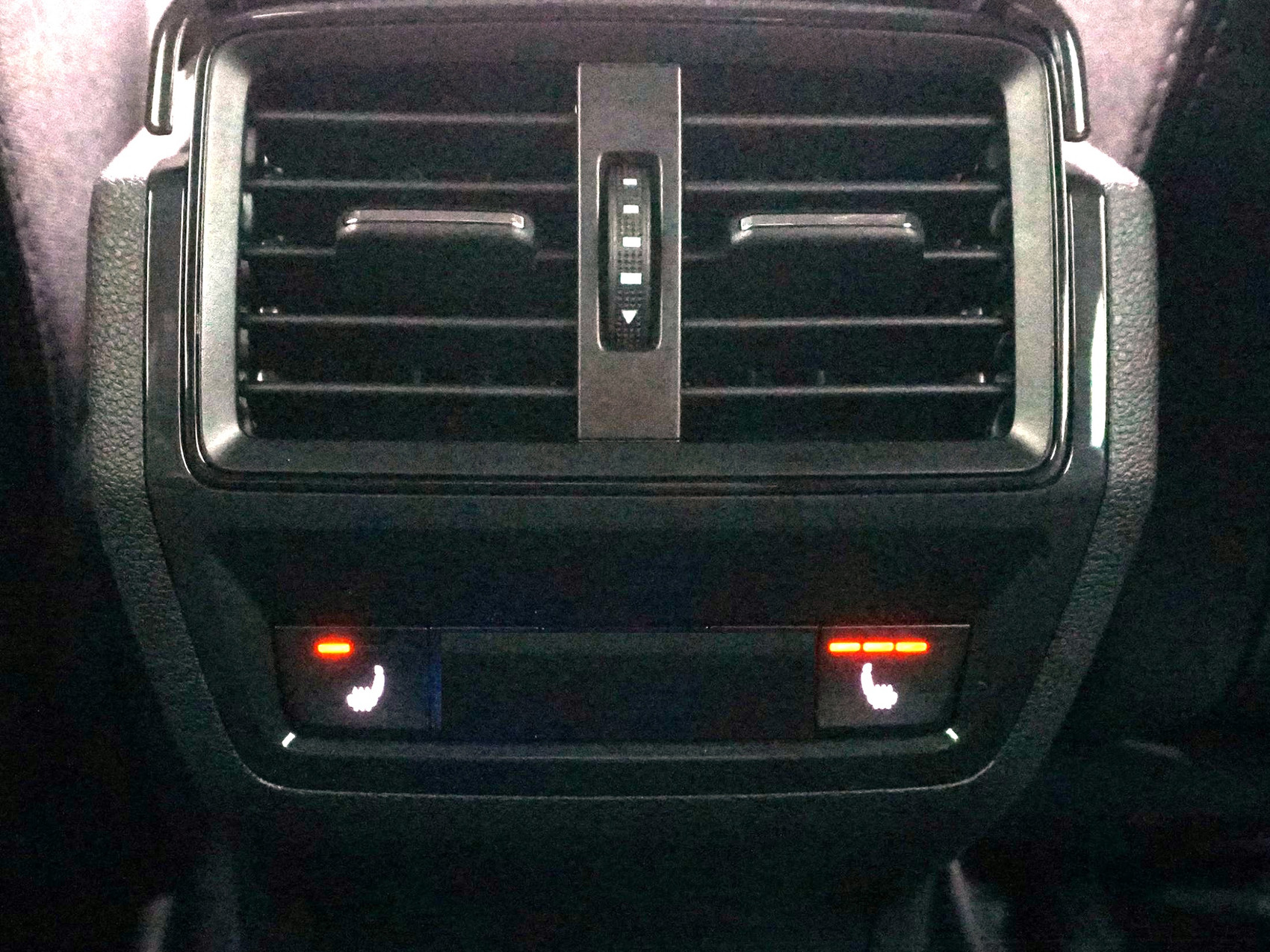 SKODA Karoq 2.0 TSI SportLine DSG 4×4