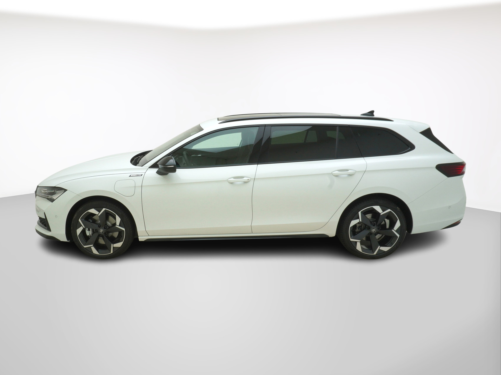 SKODA Superb 1.5 TSI Plug-in-Hybrid Sportline DSG