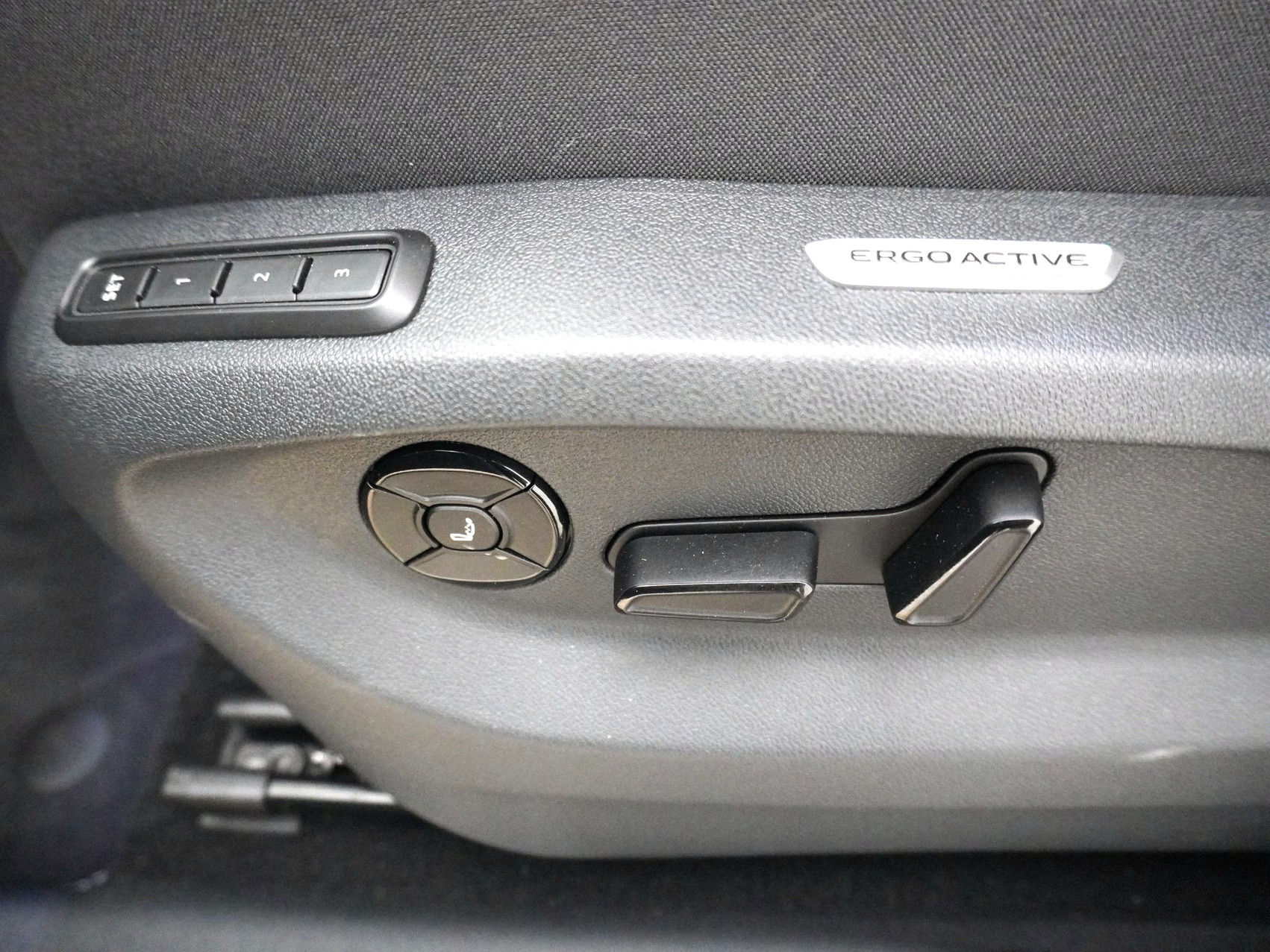 VW Tiguan 2.0 TSI R-Line 4Motion